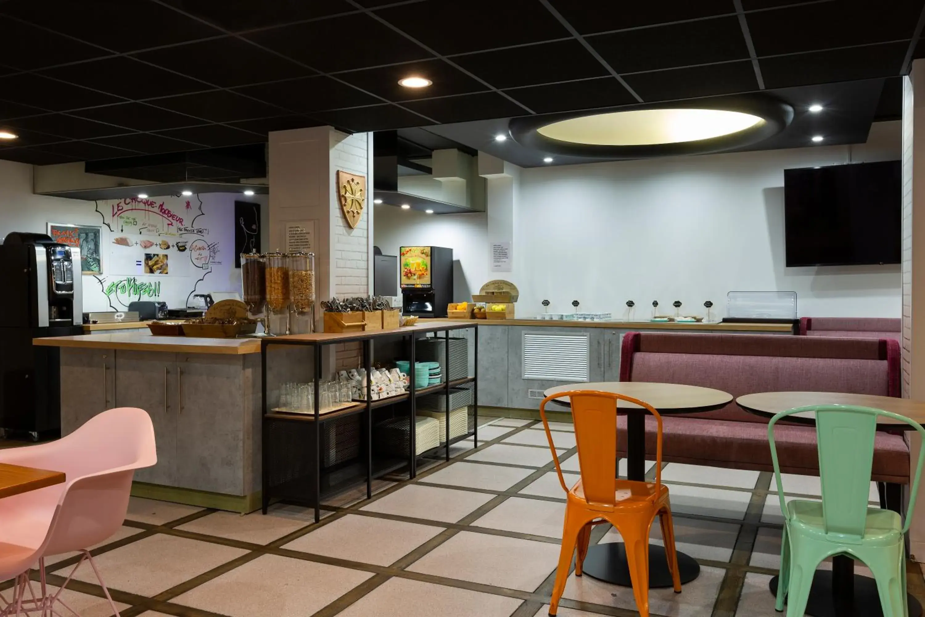 Restaurant/places to eat in Ibis Styles Toulouse Centre Canal du Midi Restaurant/places to eat in Ibis Styles Toulouse Centre Canal du Midi