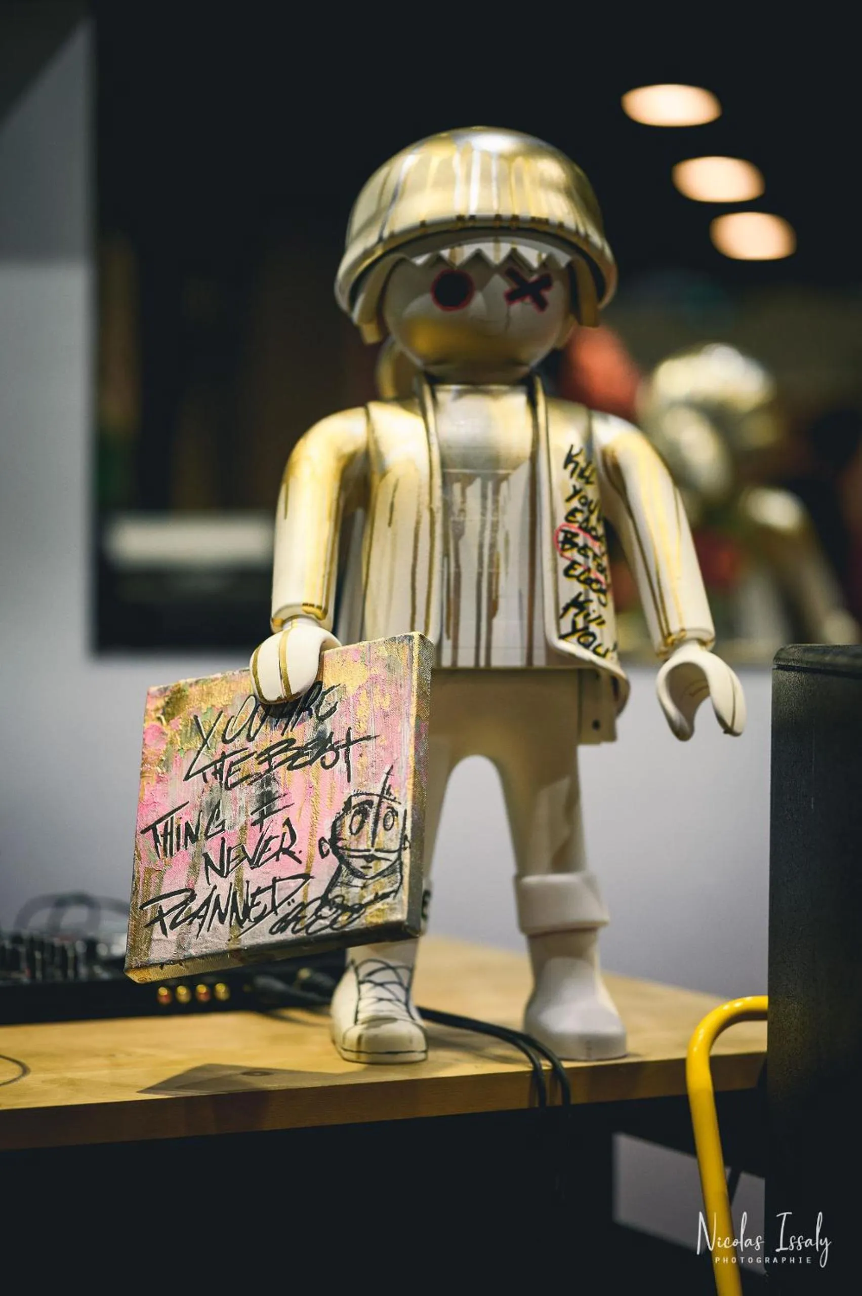 Decorative detail in Ibis Styles Toulouse Centre Canal du Midi