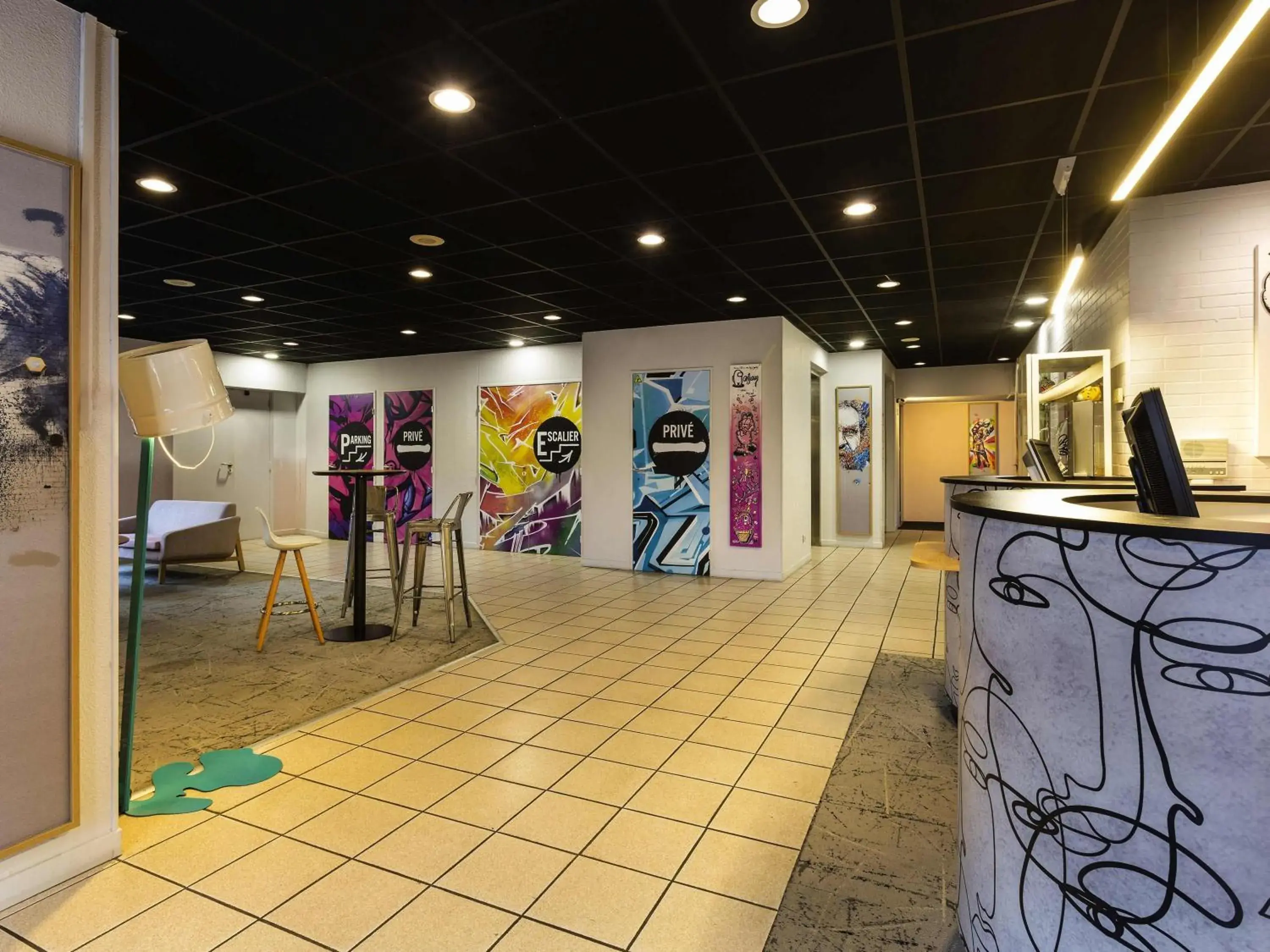 Property building in Ibis Styles Toulouse Centre Canal du Midi Property building in Ibis Styles Toulouse Centre Canal du Midi