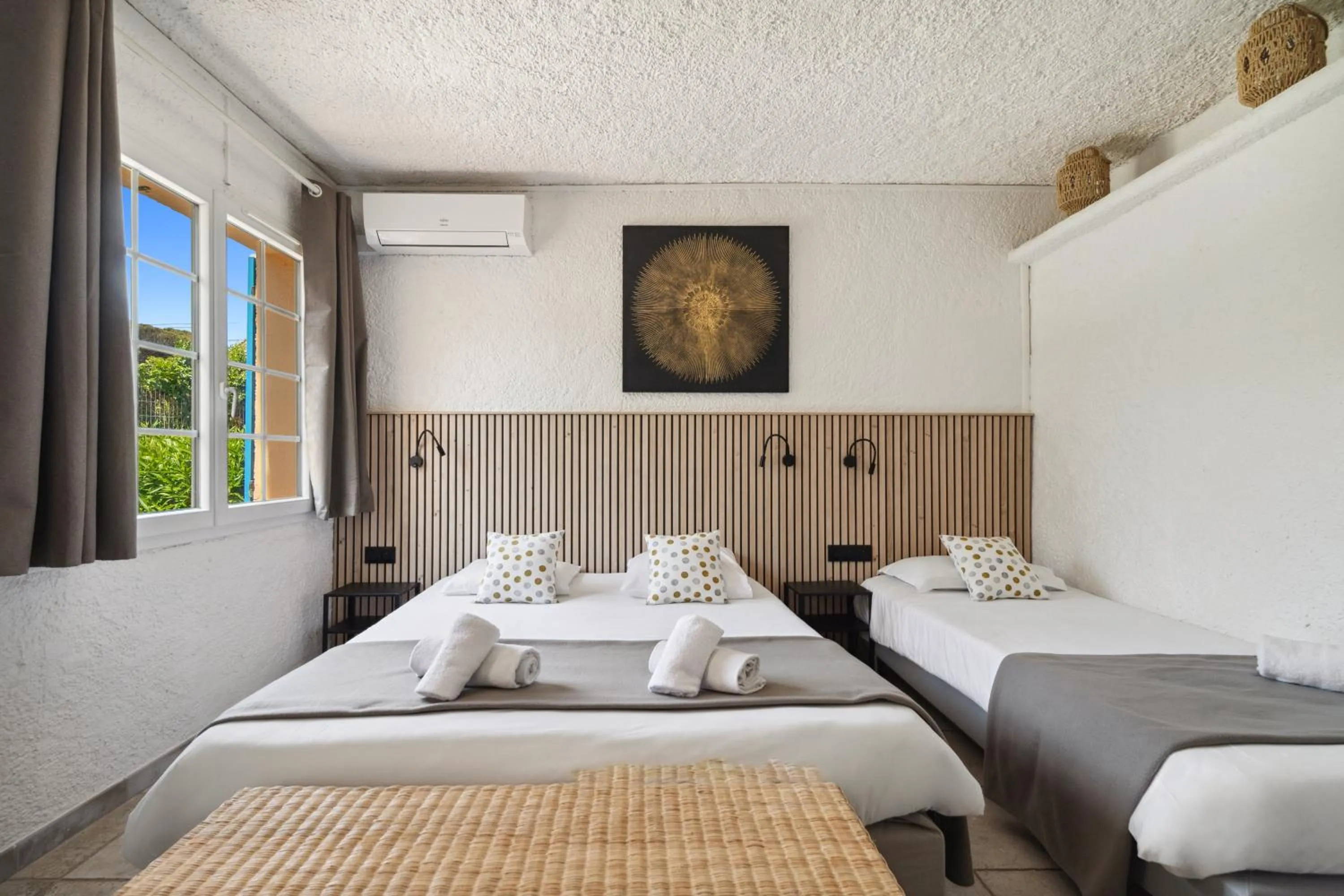 Bed in Hôtel La Nartelle