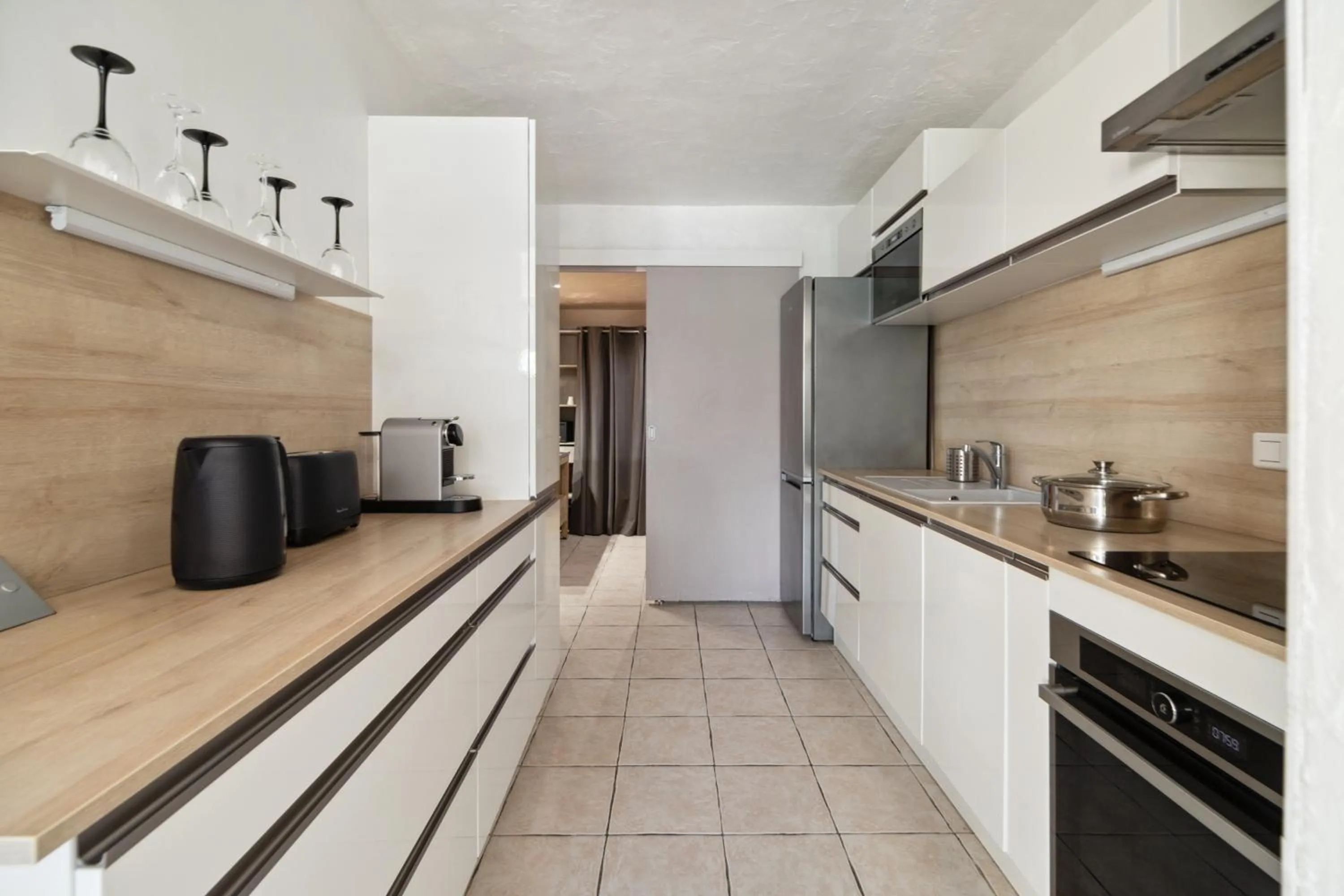 Coffee/tea facilities in Hôtel La Nartelle