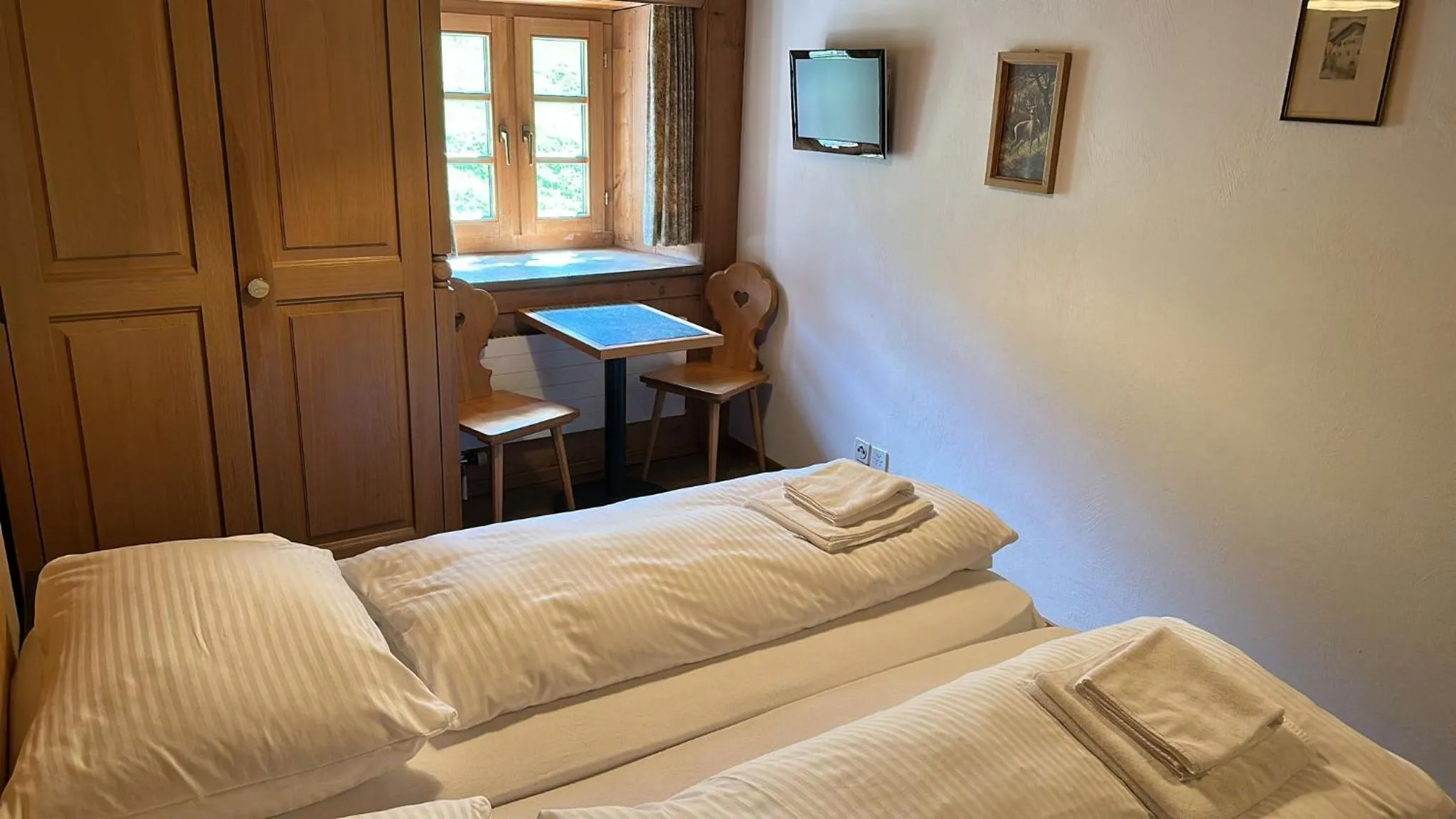 Bed in Hotel Tschuggen Davos