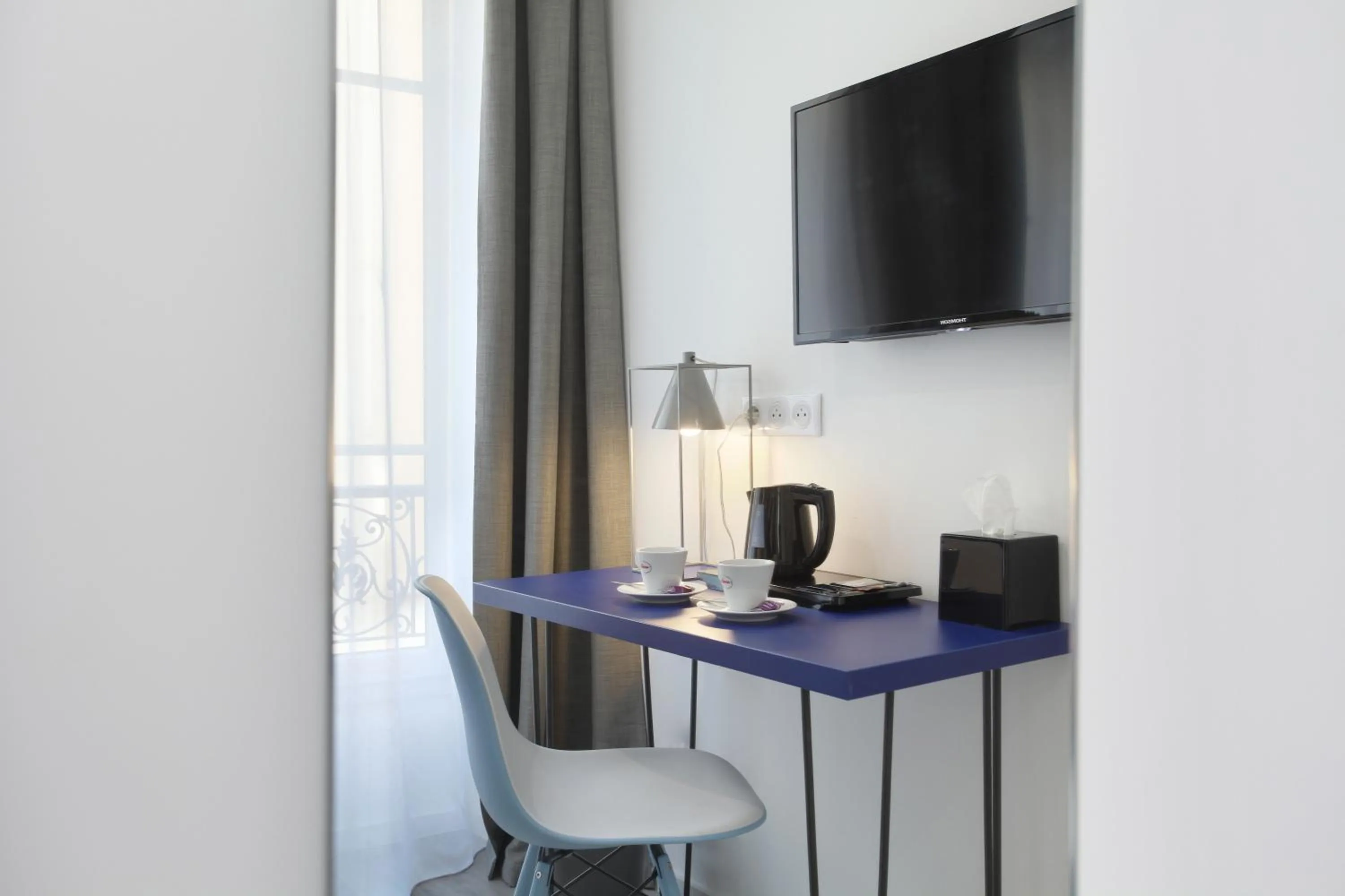 Coffee/tea facilities in Hôtel Alcôve Nice