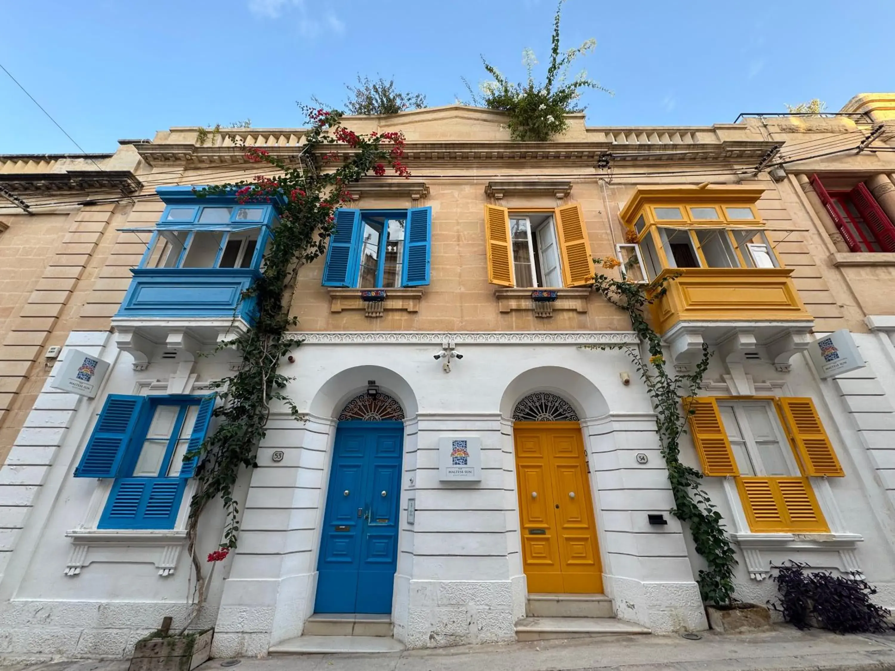 Facade/entrance in The Maltese Sun Facade/entrance in The Maltese Sun