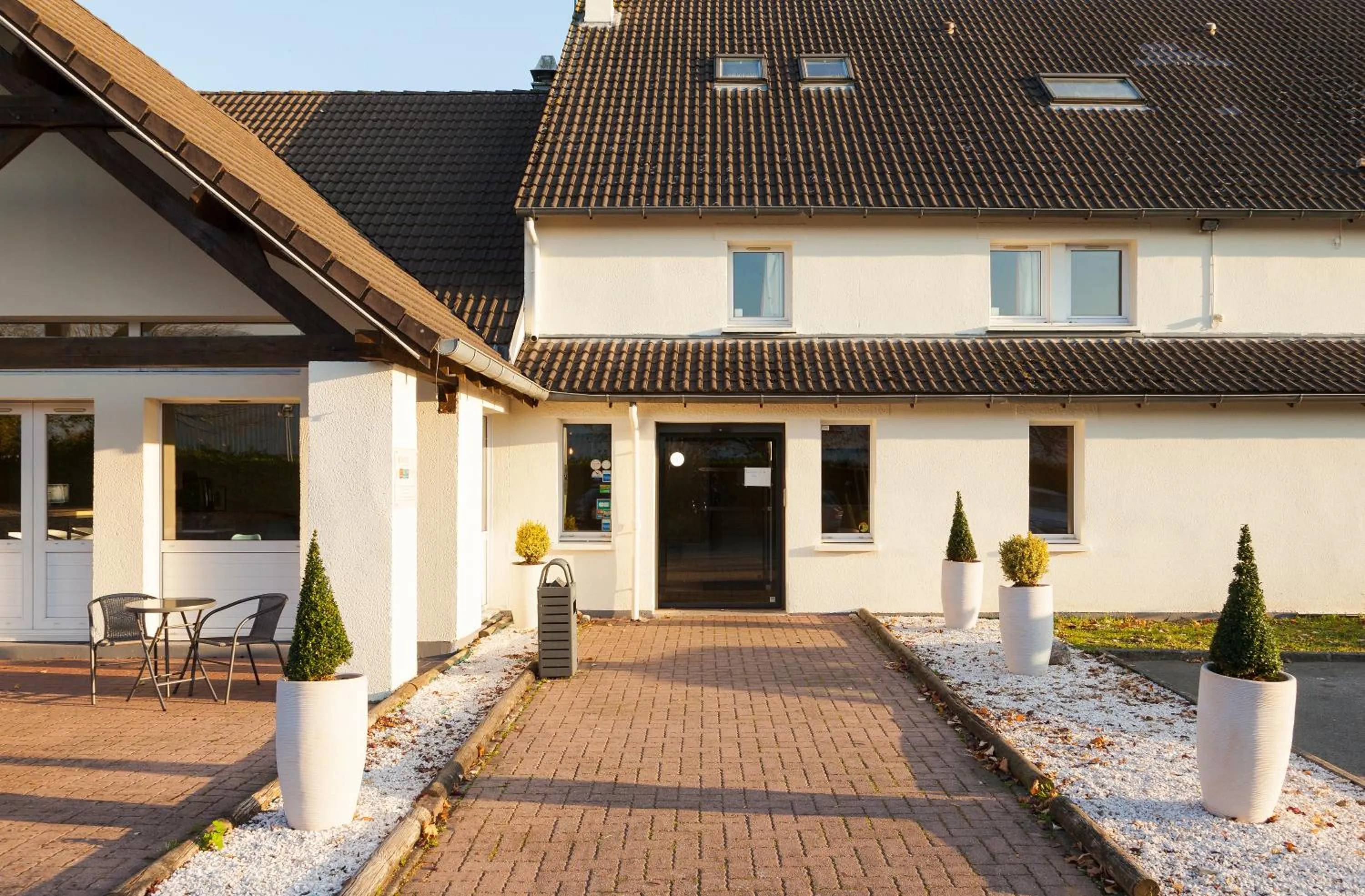 Facade/entrance in Comfort Hotel Amiens Nord