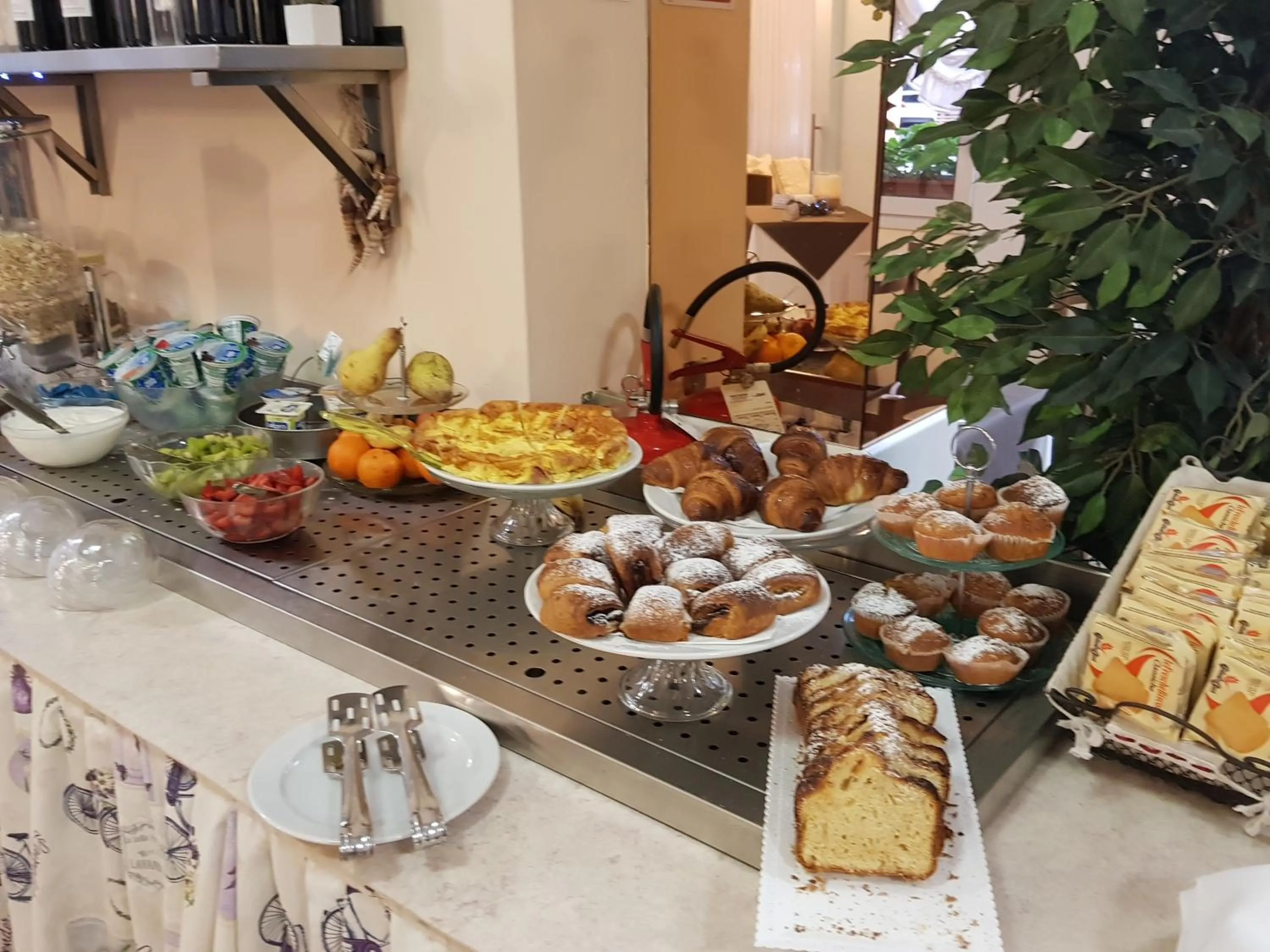 Breakfast in Hotel Halifax