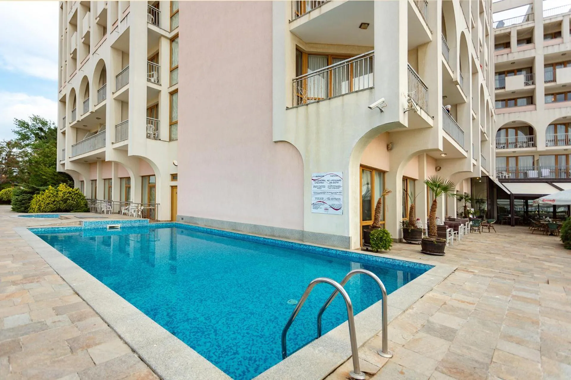 Swimming pool in Viand Hotel - All Inclusive