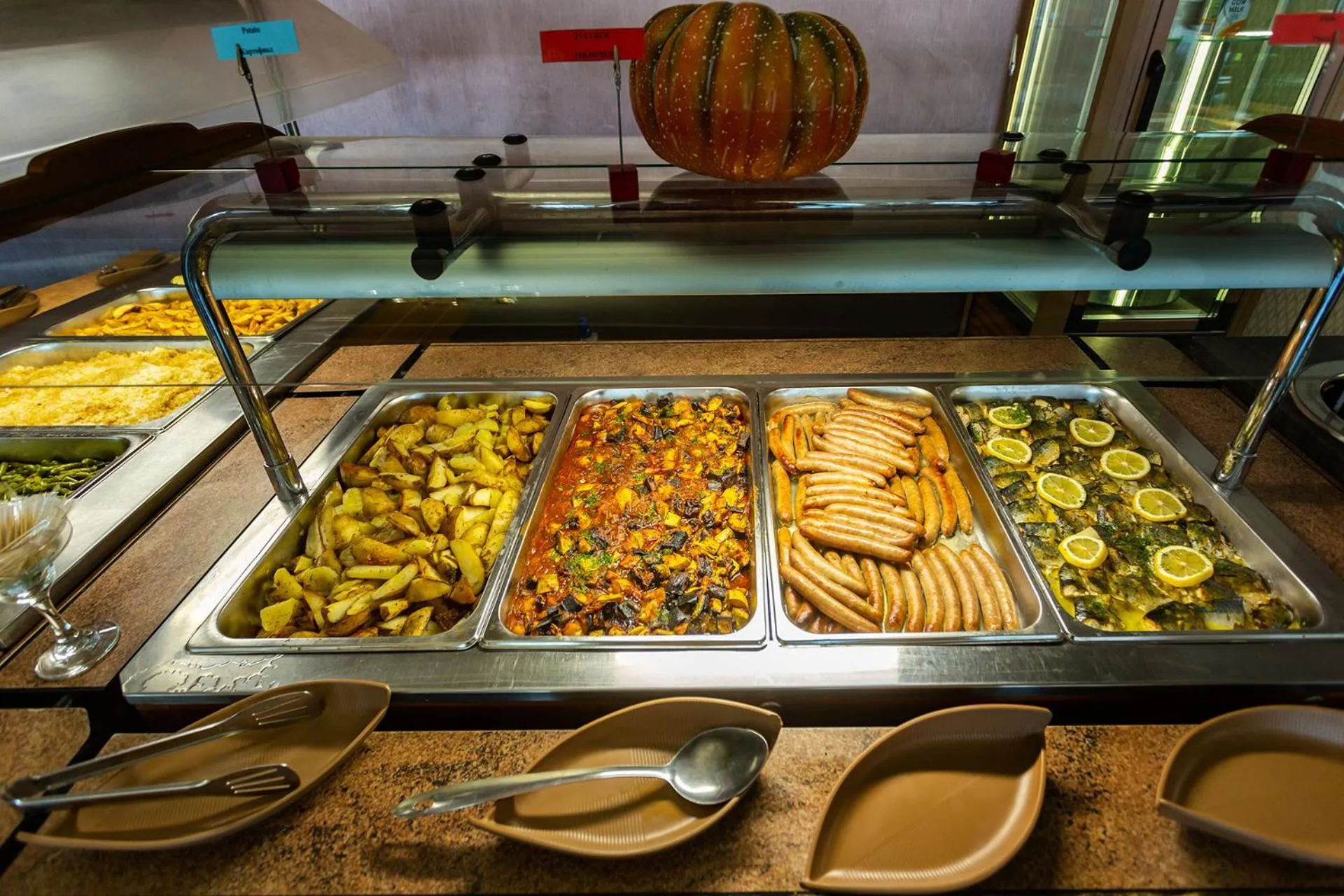 Food in Viand Hotel - All Inclusive