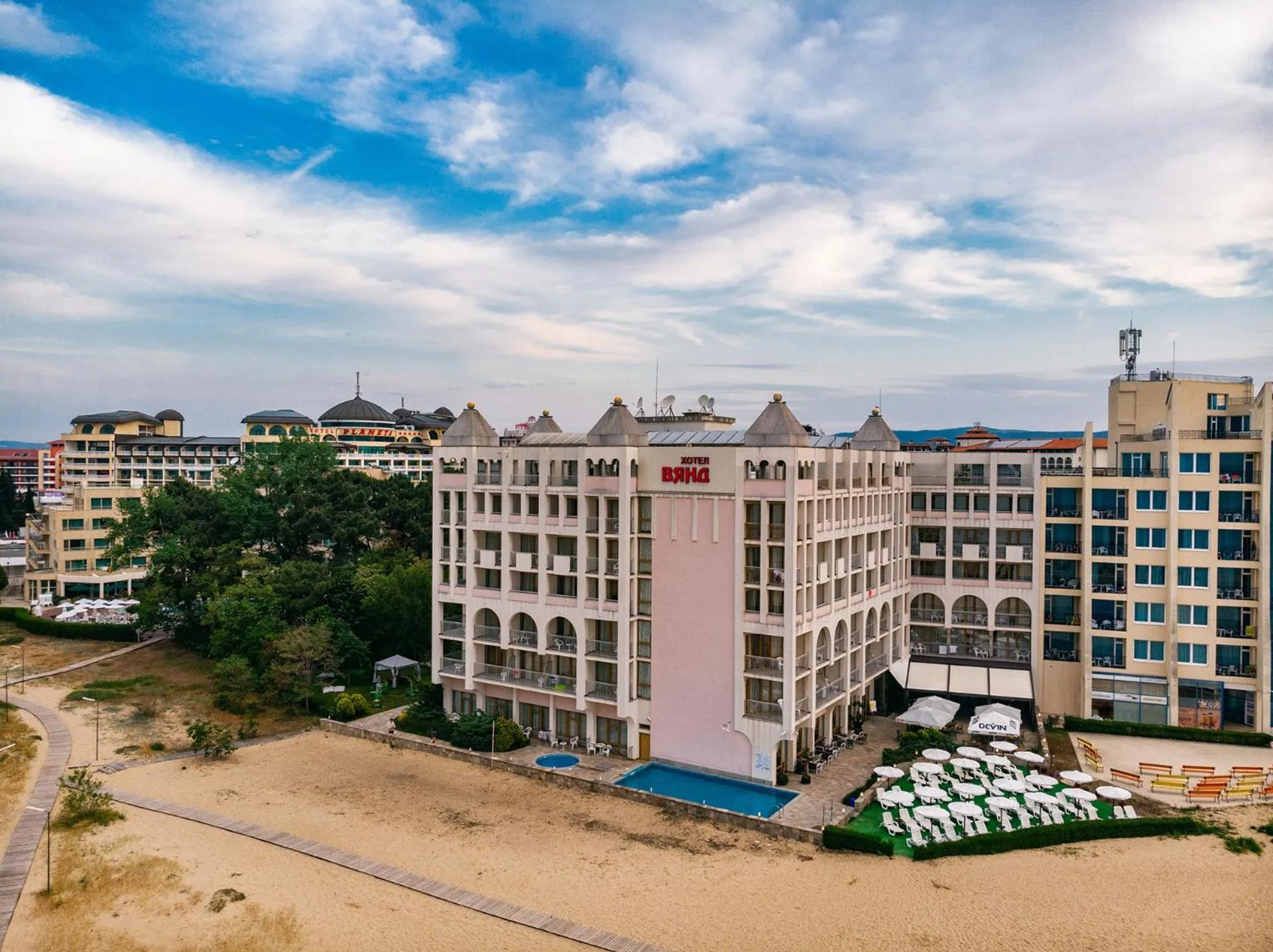 Property building in Viand Hotel - All Inclusive