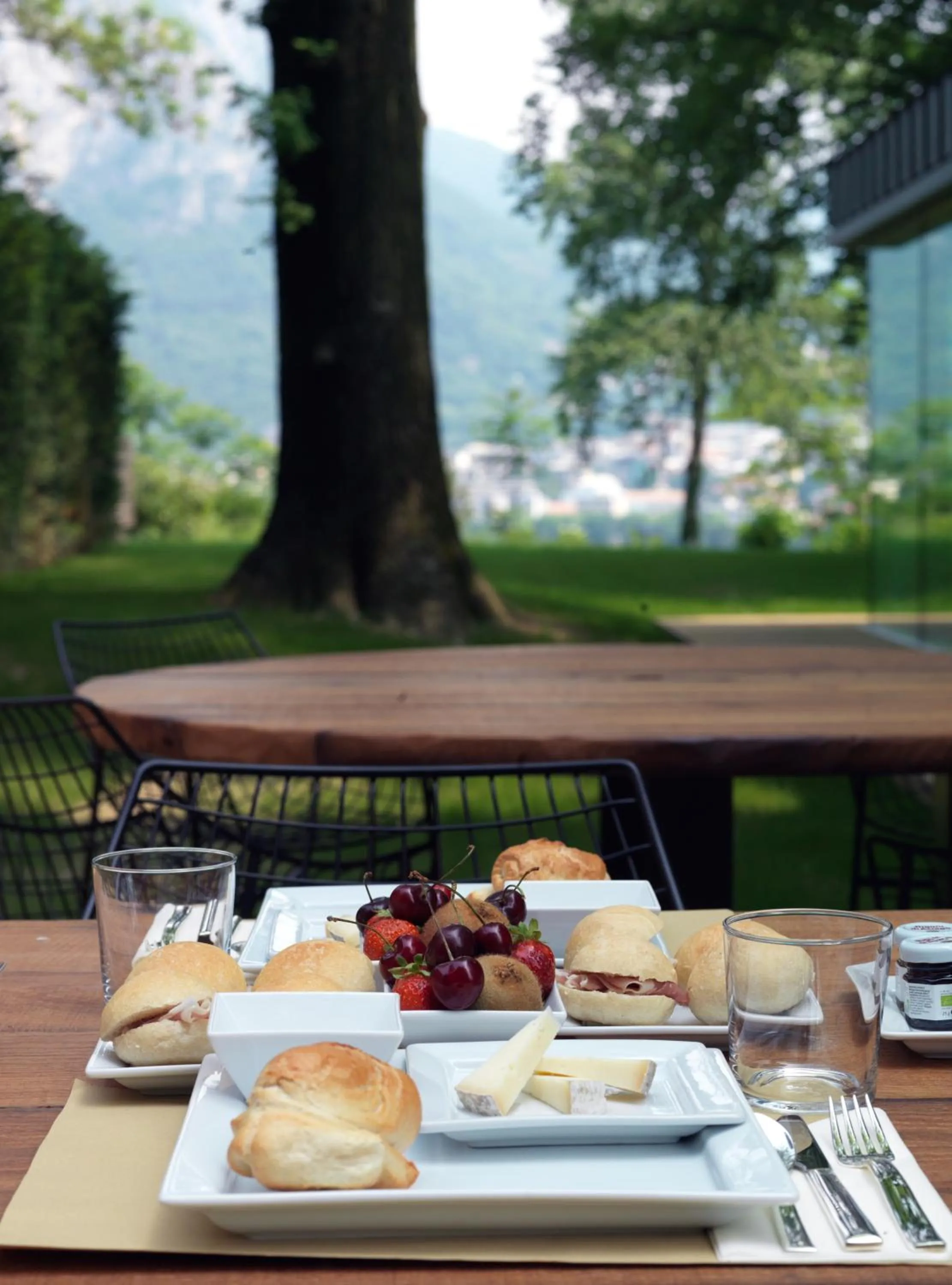 Restaurant/places to eat in Casa Sull'Albero