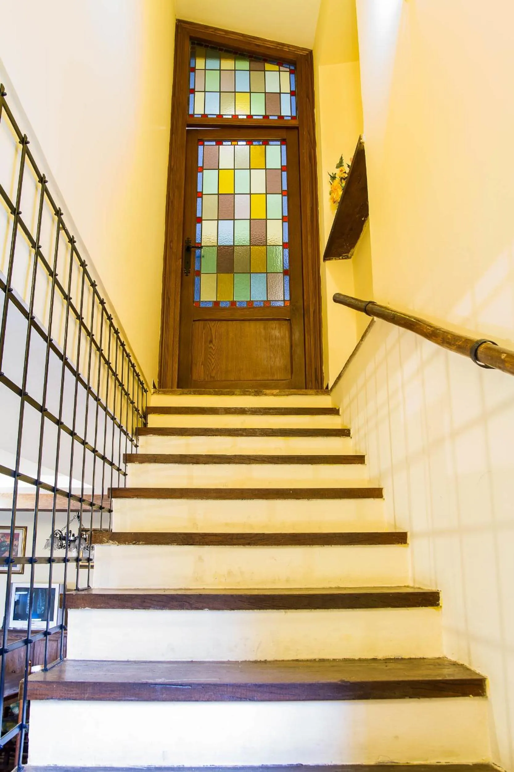 Decorative detail in All'Ombra di San Damiano