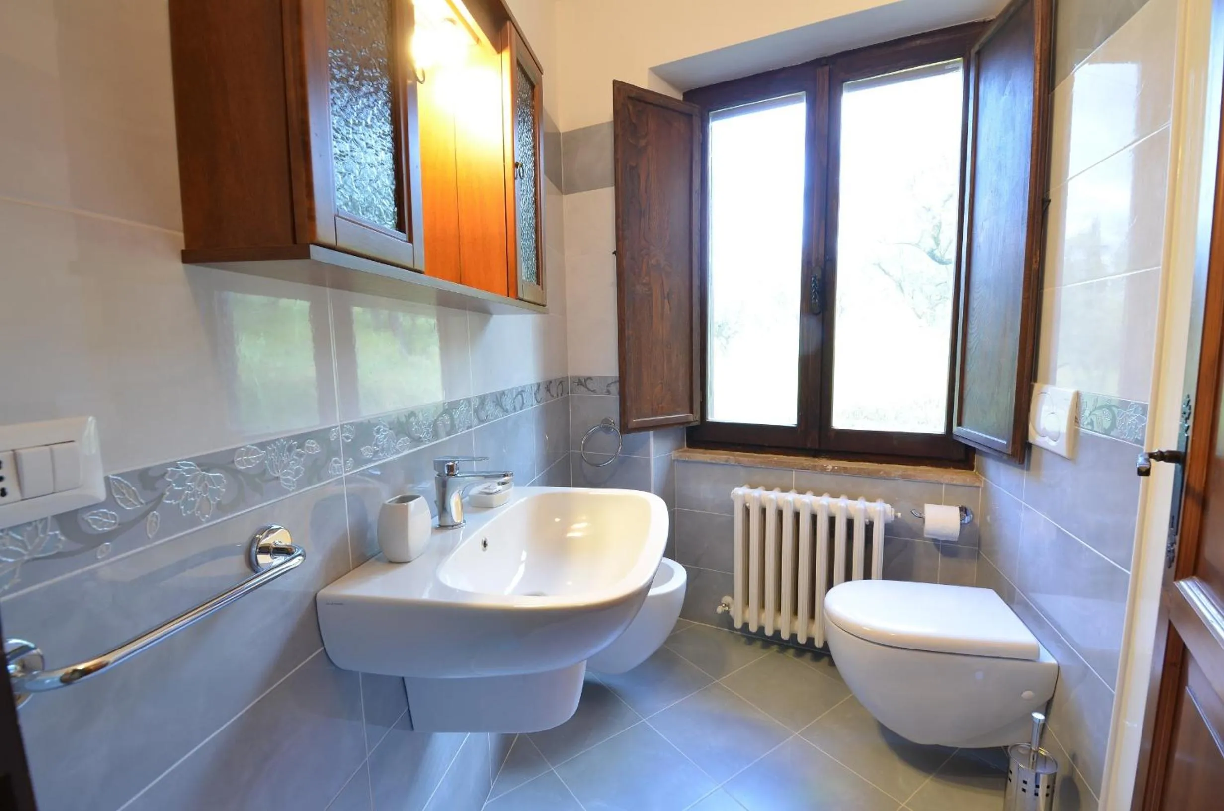 Bathroom in All'Ombra di San Damiano