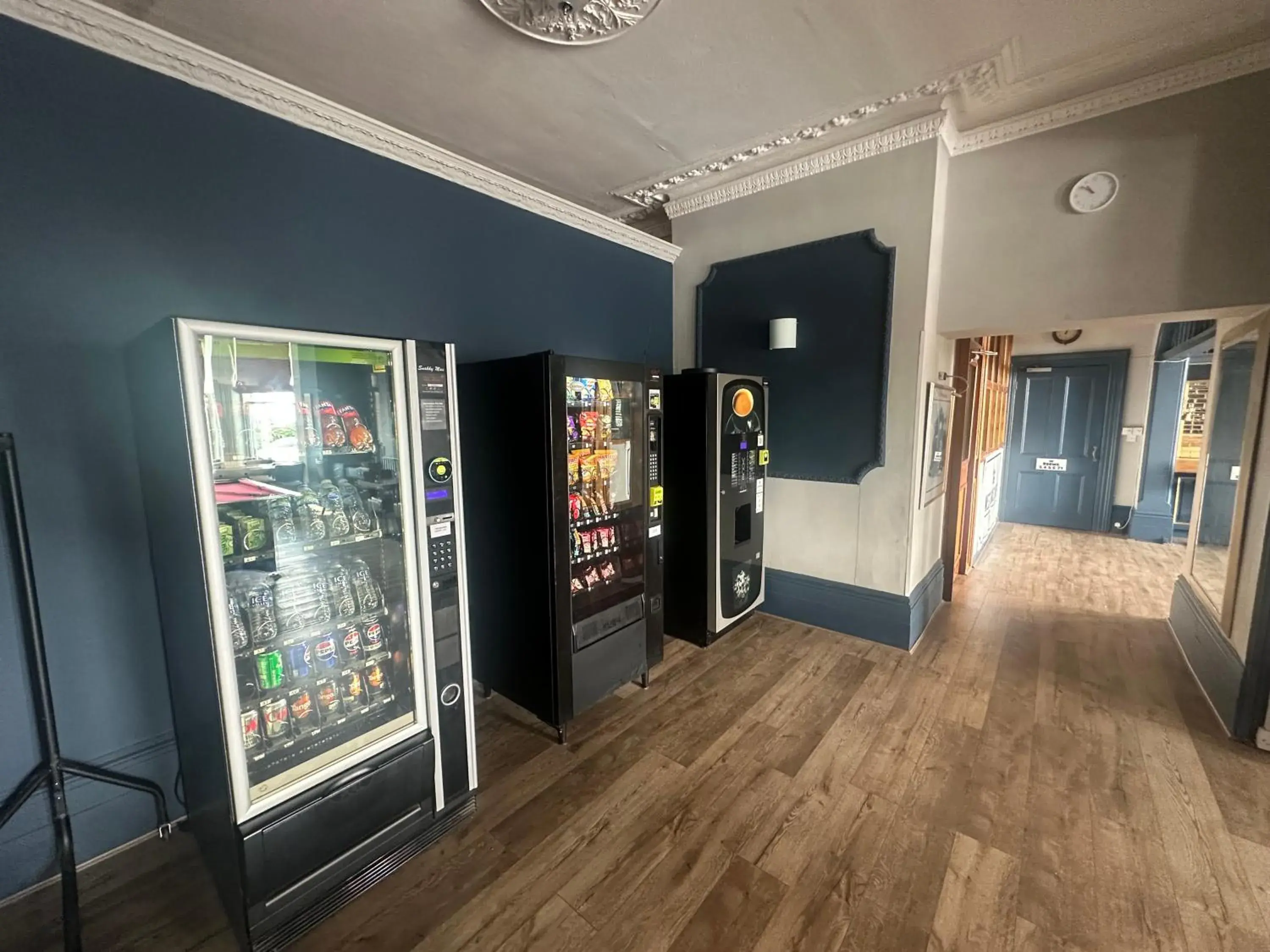 Lounge or bar in West Rocks Townhouse Lounge or bar in West Rocks Townhouse