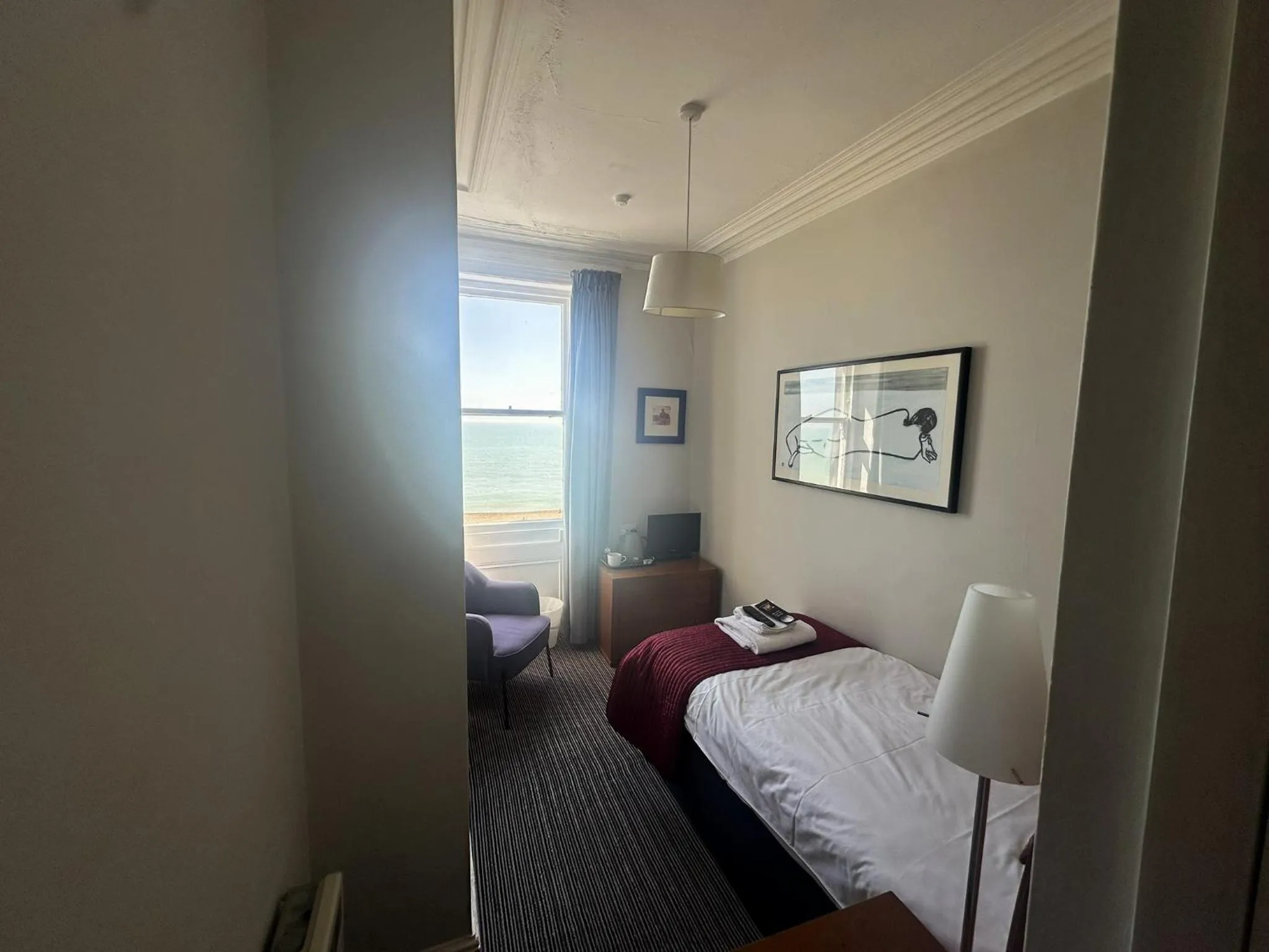 Bed in West Rocks Townhouse