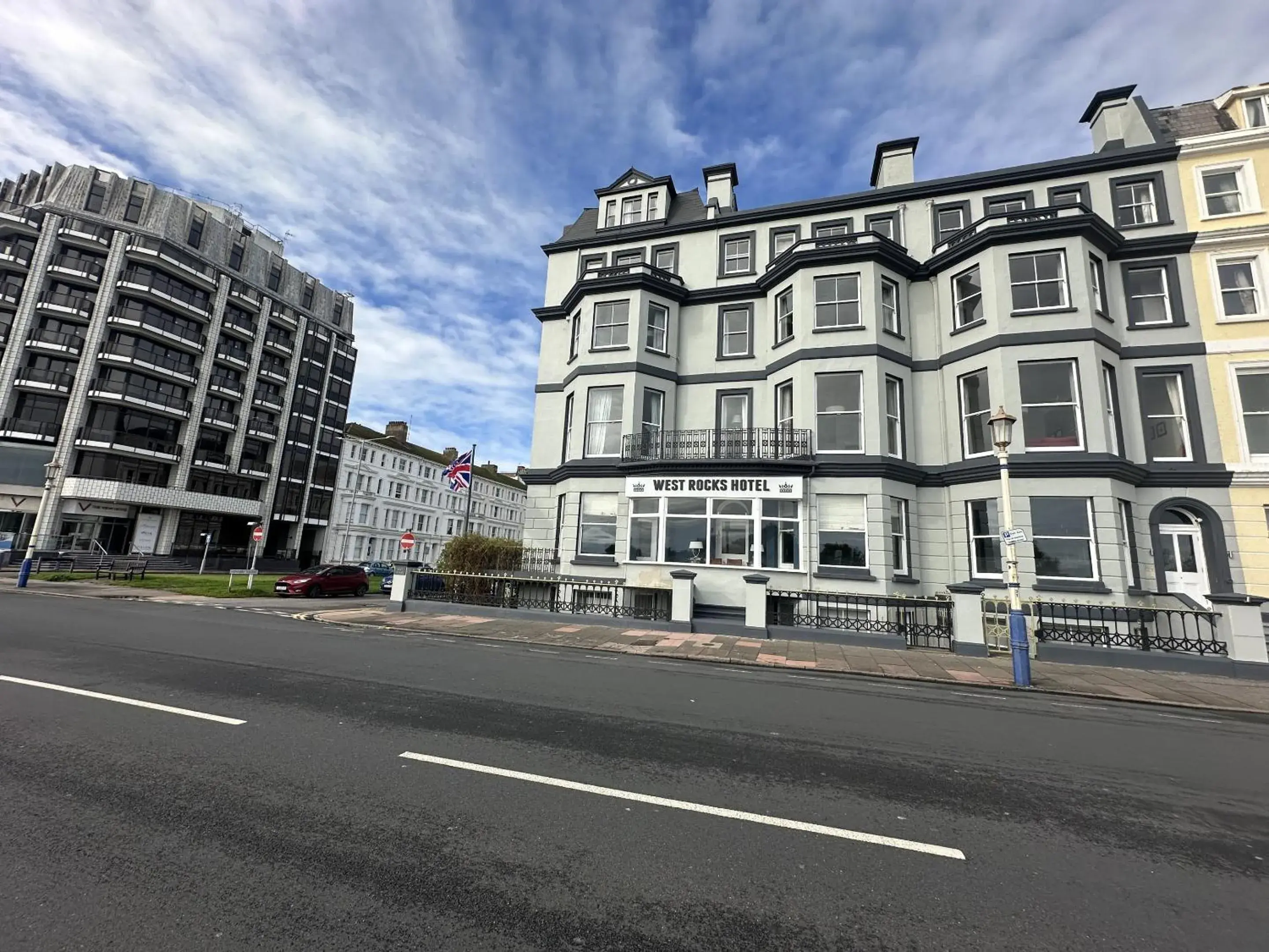 Property building in West Rocks Hotel Property building in West Rocks Hotel