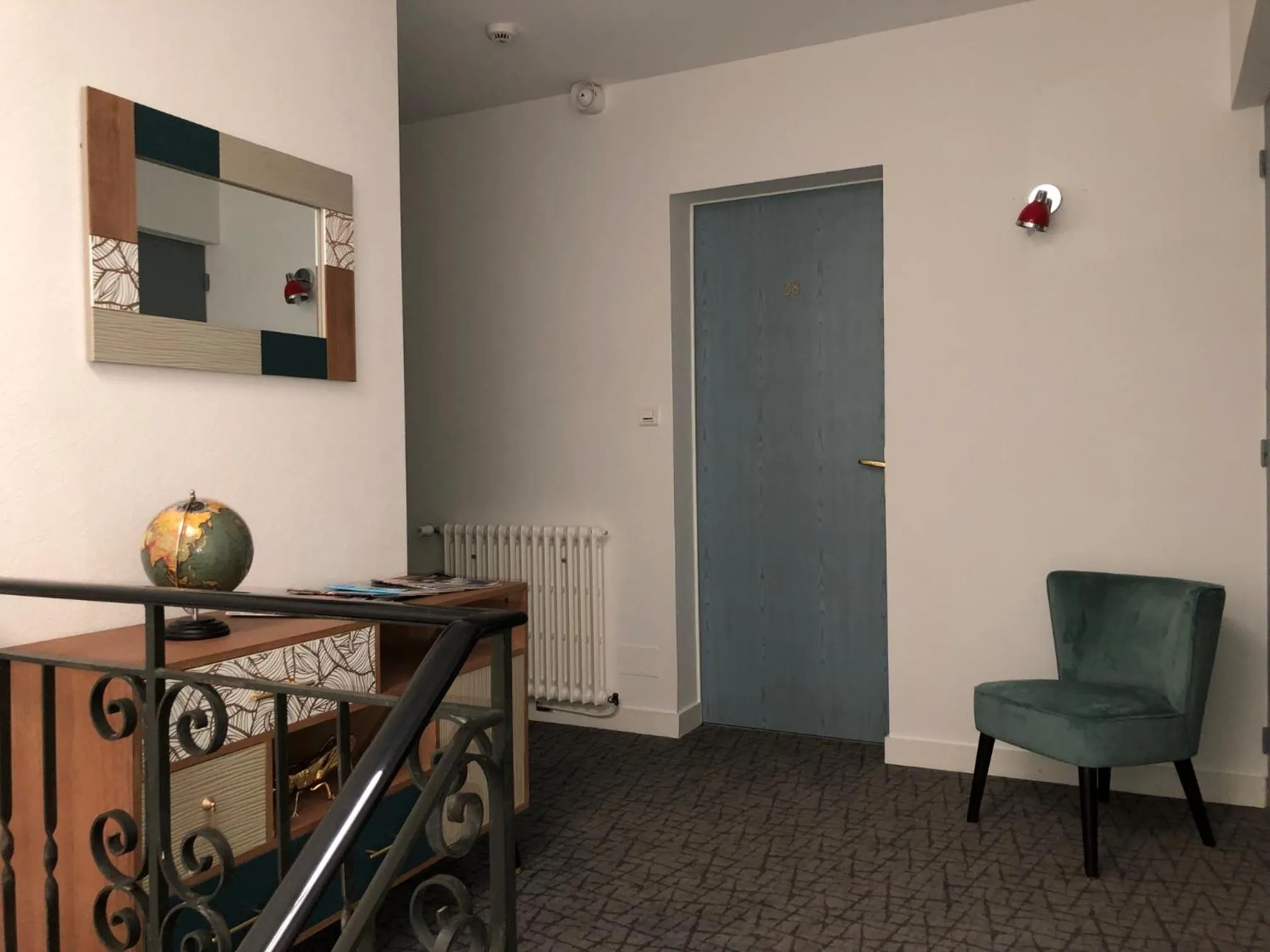 hair dresser in Cit'Hotel Atlantis