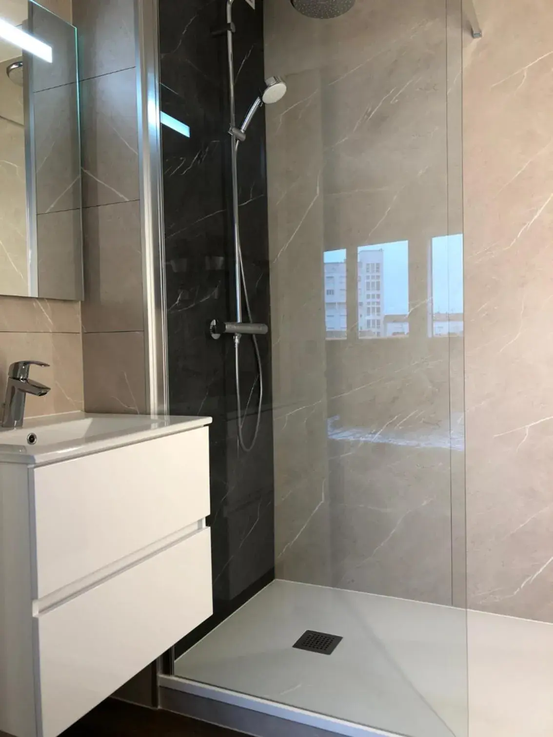 Twin Room in Cit'Hotel Atlantis Twin Room in Cit'Hotel Atlantis