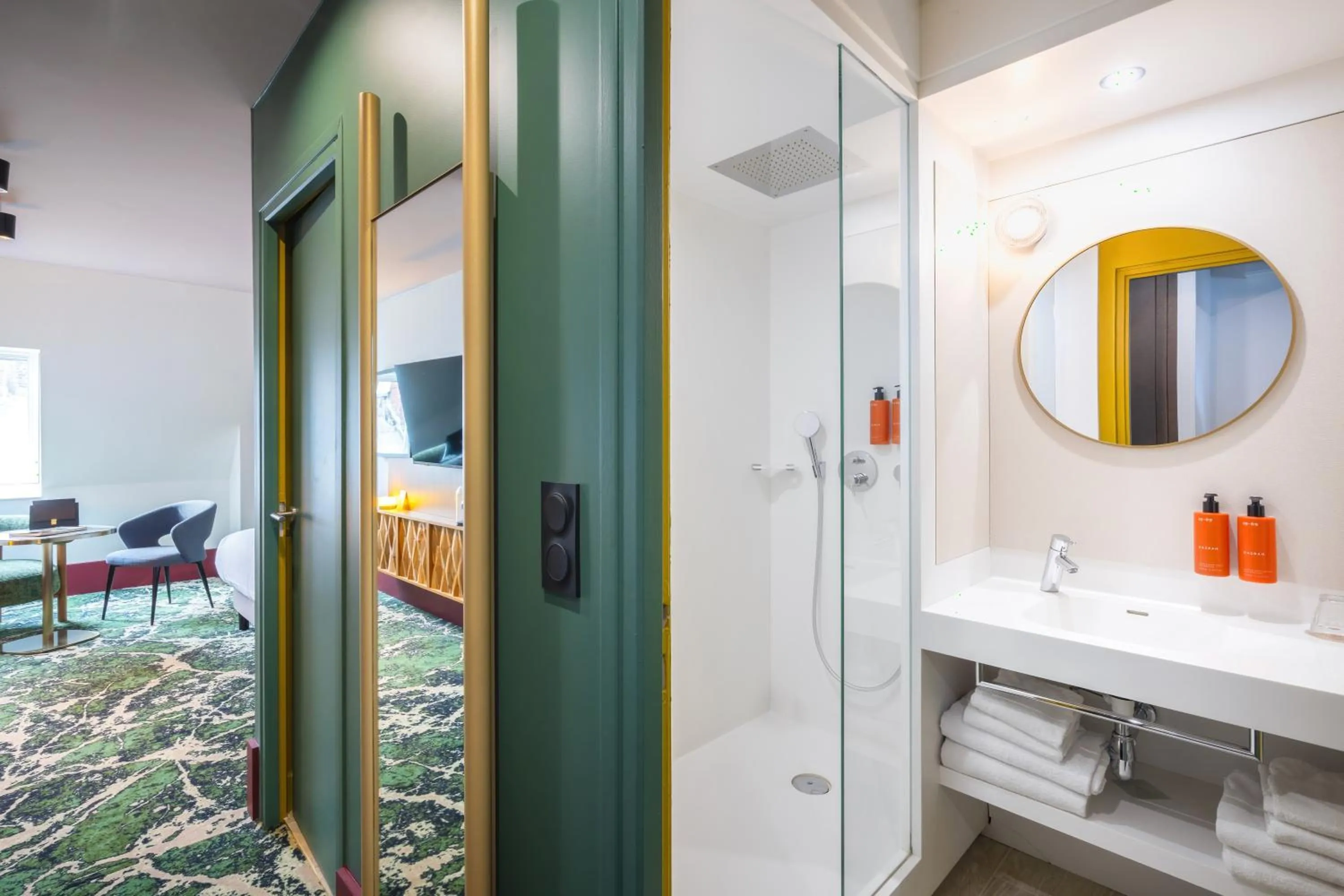 Bathroom in Hotel Maison Louise Lille Centre - Handwritten Collection