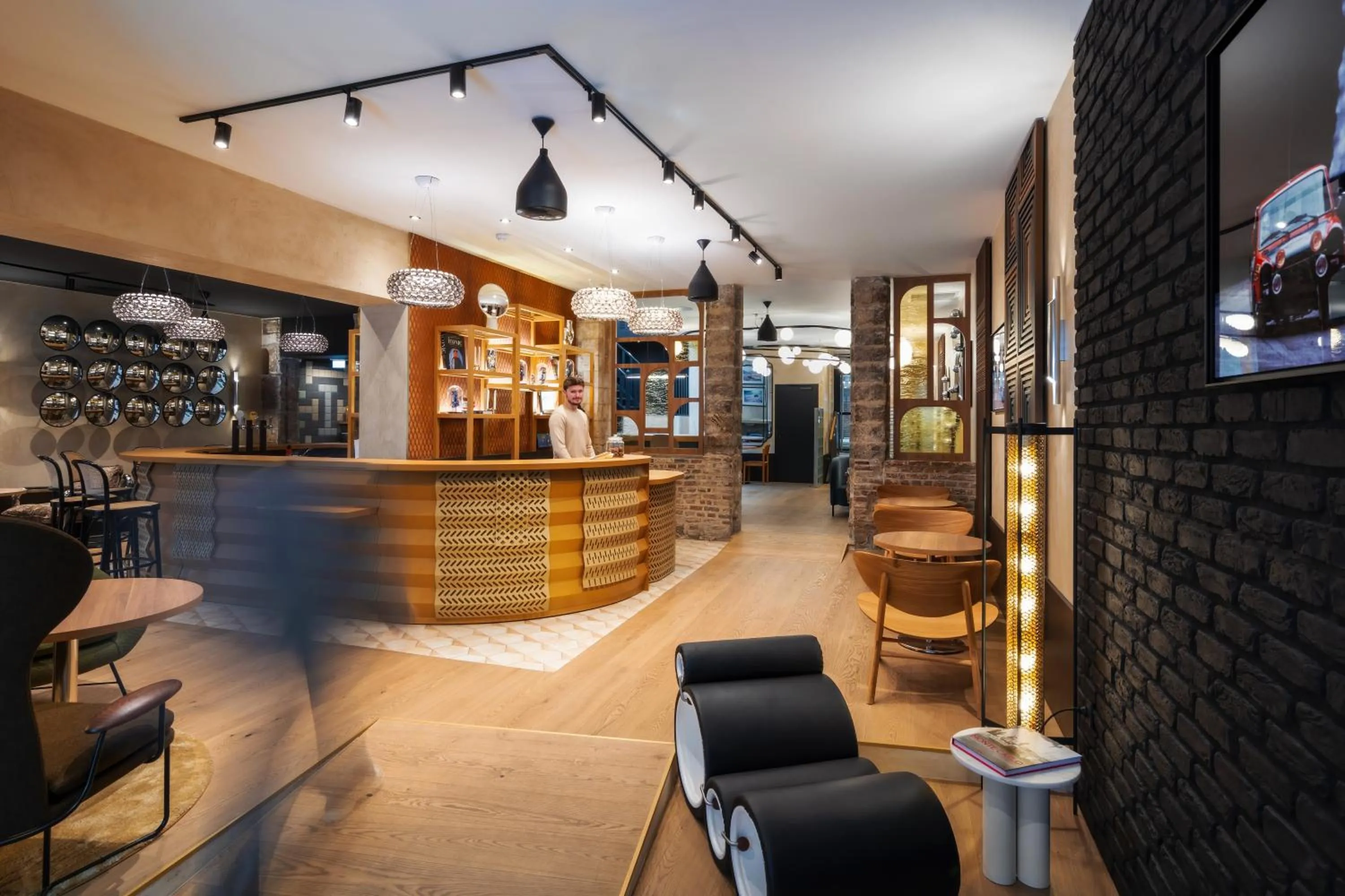 Lobby or reception in Hotel Maison Louise Lille Centre - Handwritten Collection