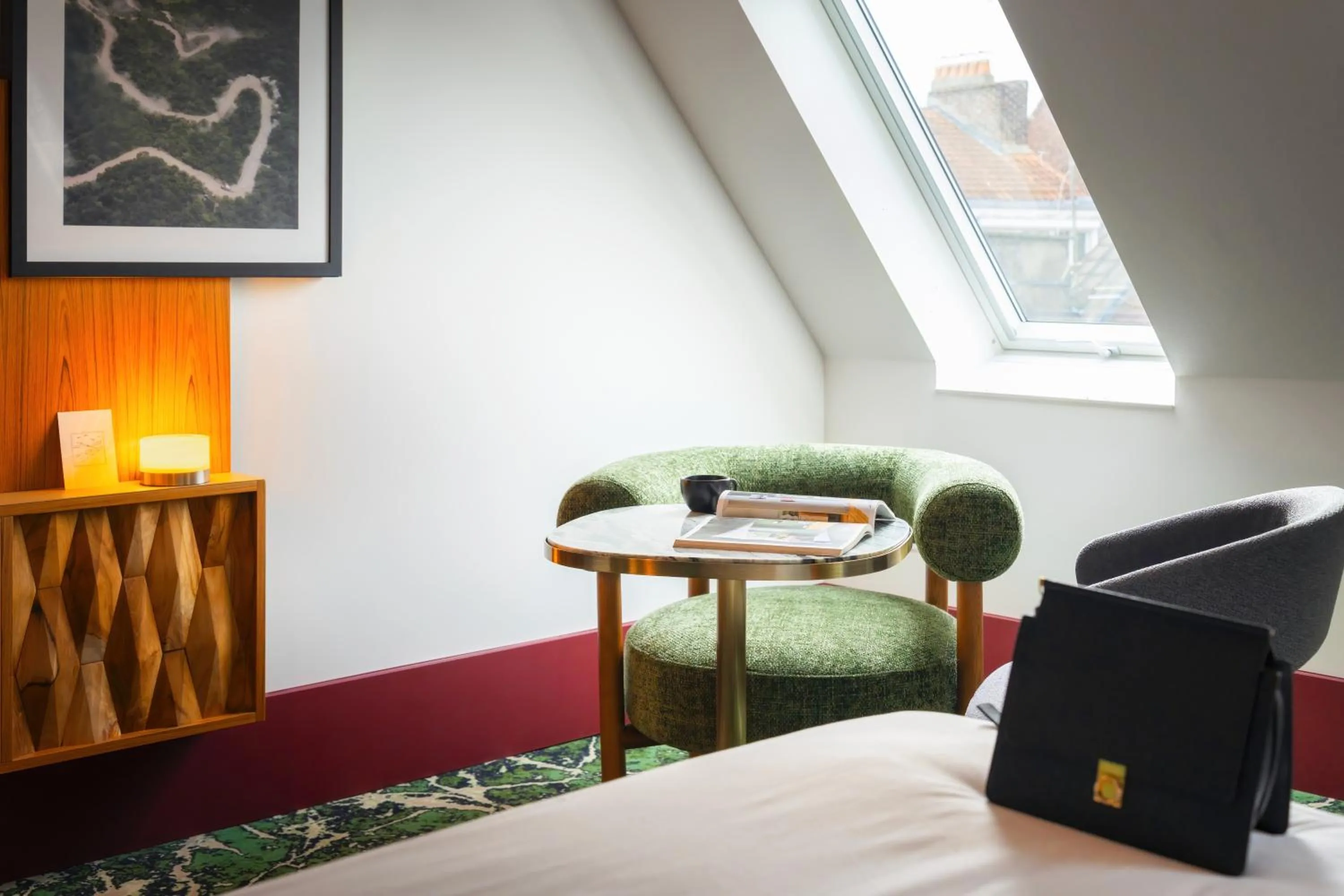 Seating area, Bed in Hotel Maison Louise Lille Centre - Handwritten Collection