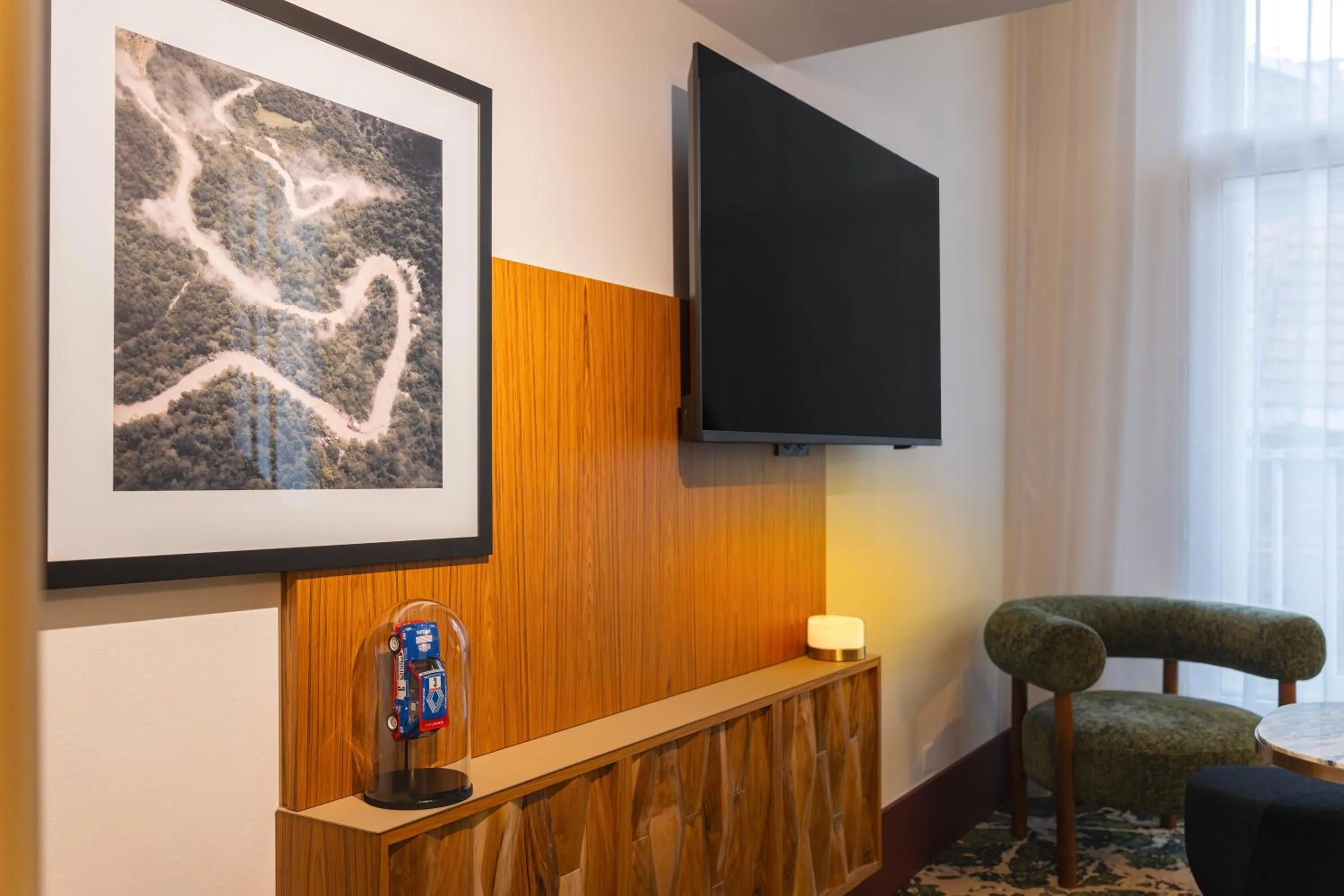 TV and multimedia in Mercure Lille Centre Vieux Lille