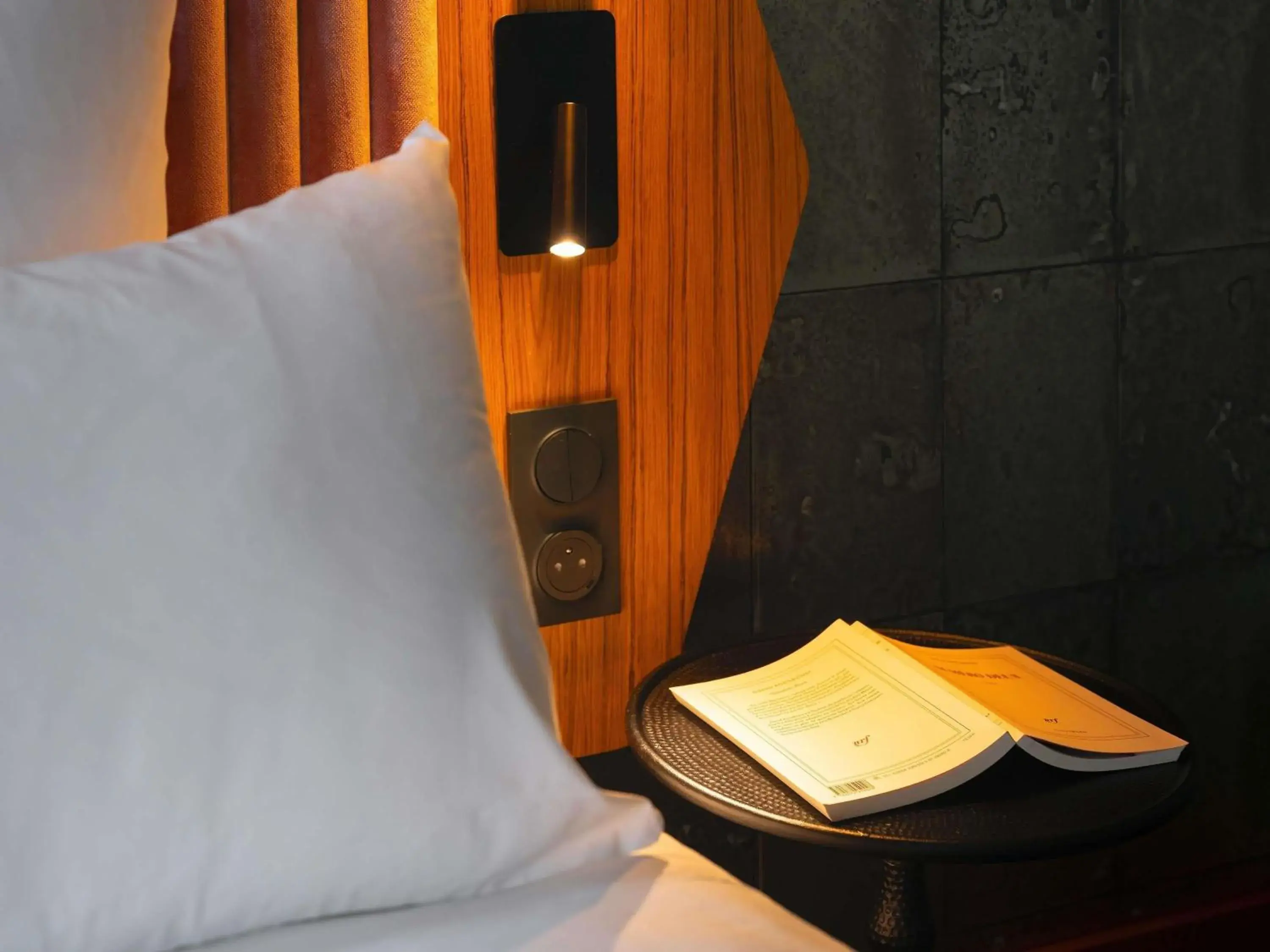 Bedroom, Bed in Hotel Maison Louise Lille Centre - Handwritten Collection Bedroom, Bed in Hotel Maison Louise Lille Centre - Handwritten Collection