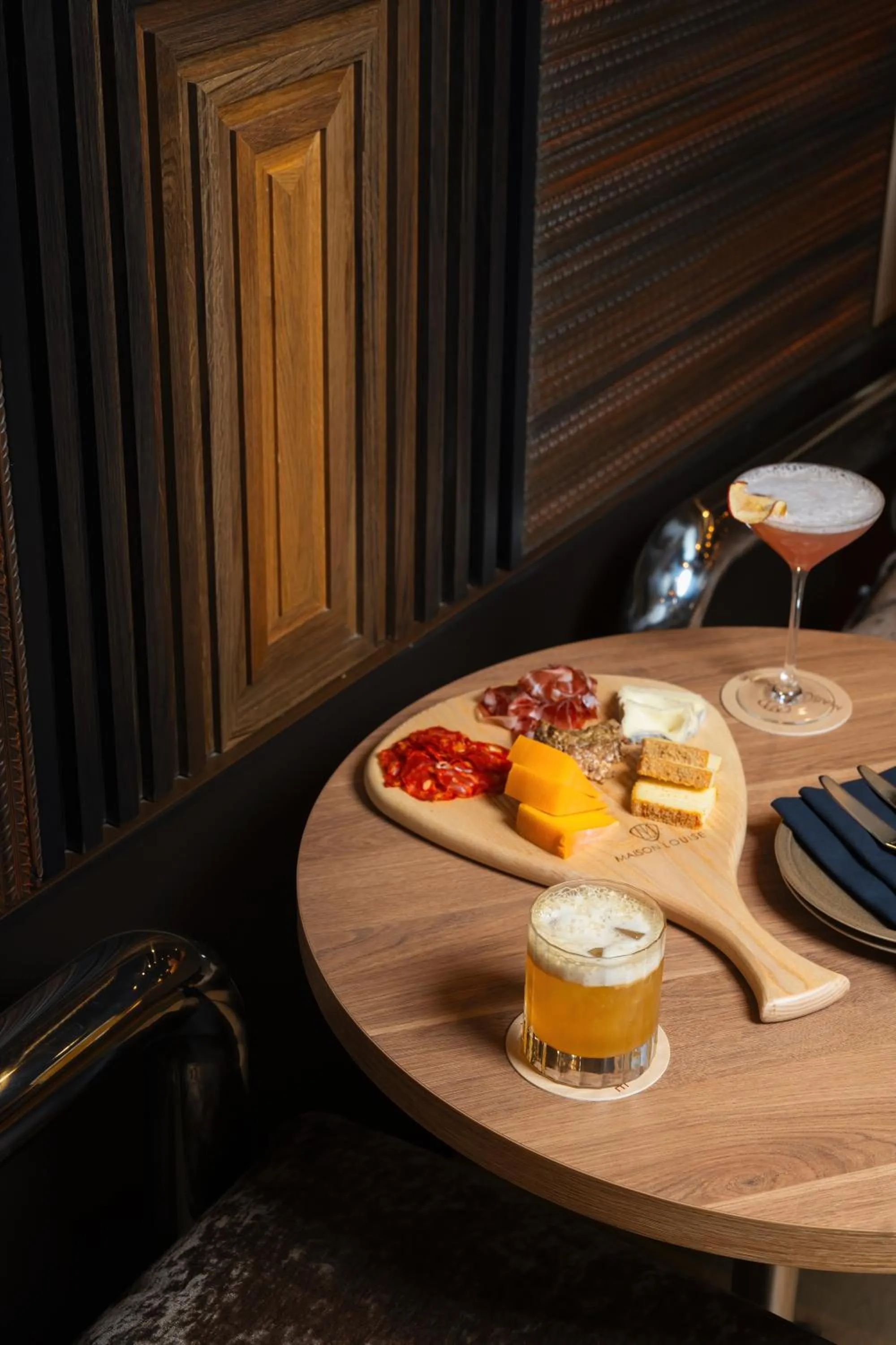 Lounge or bar in Hotel Maison Louise Lille Centre - Handwritten Collection