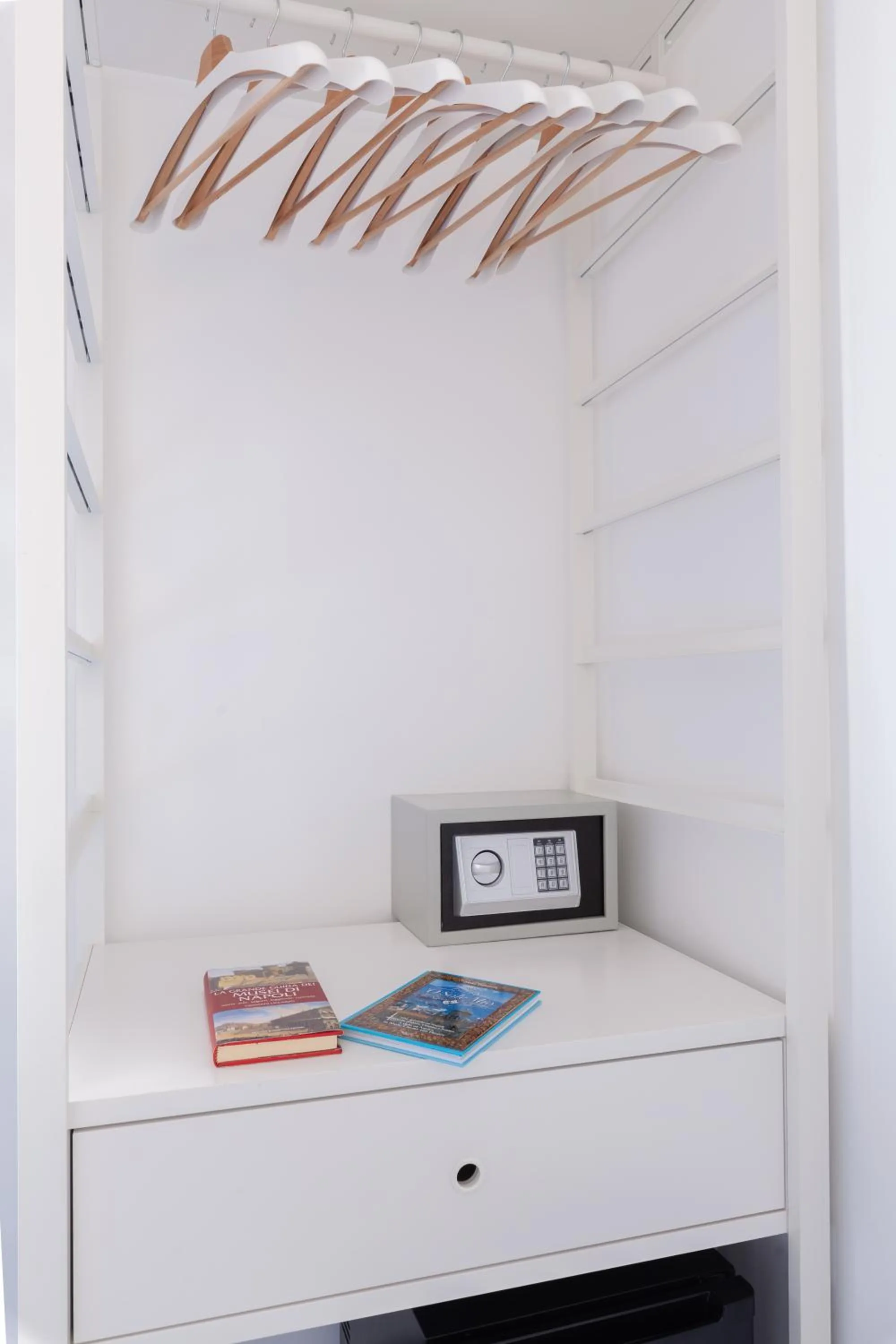 safe in I Canestrari