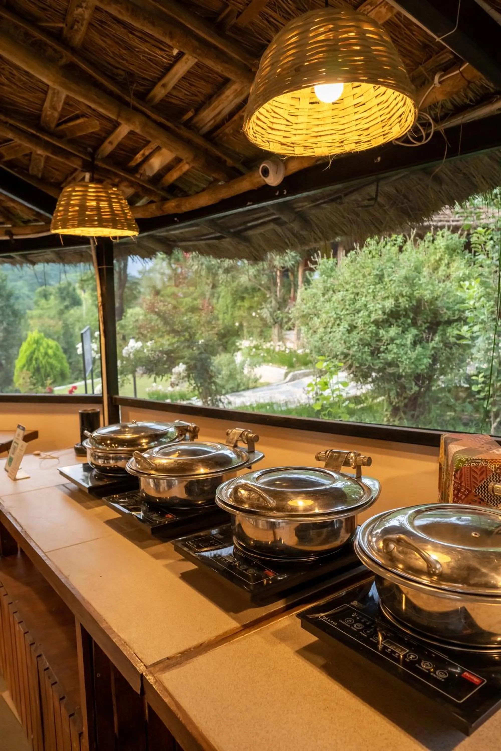 Restaurant/places to eat in Dev Bhoomi Farms & Cottages