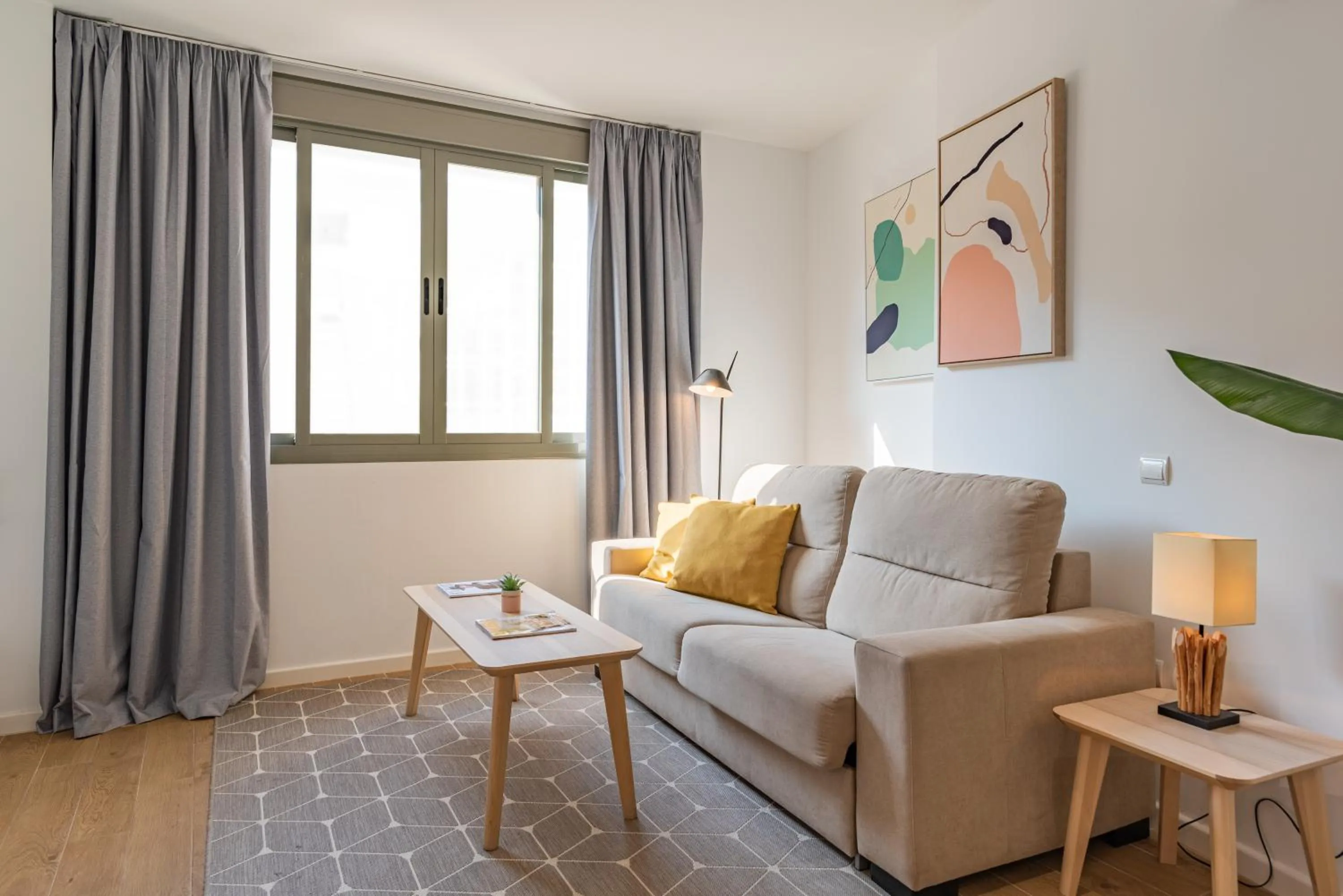 TV and multimedia in Feelathome Merced Apartments