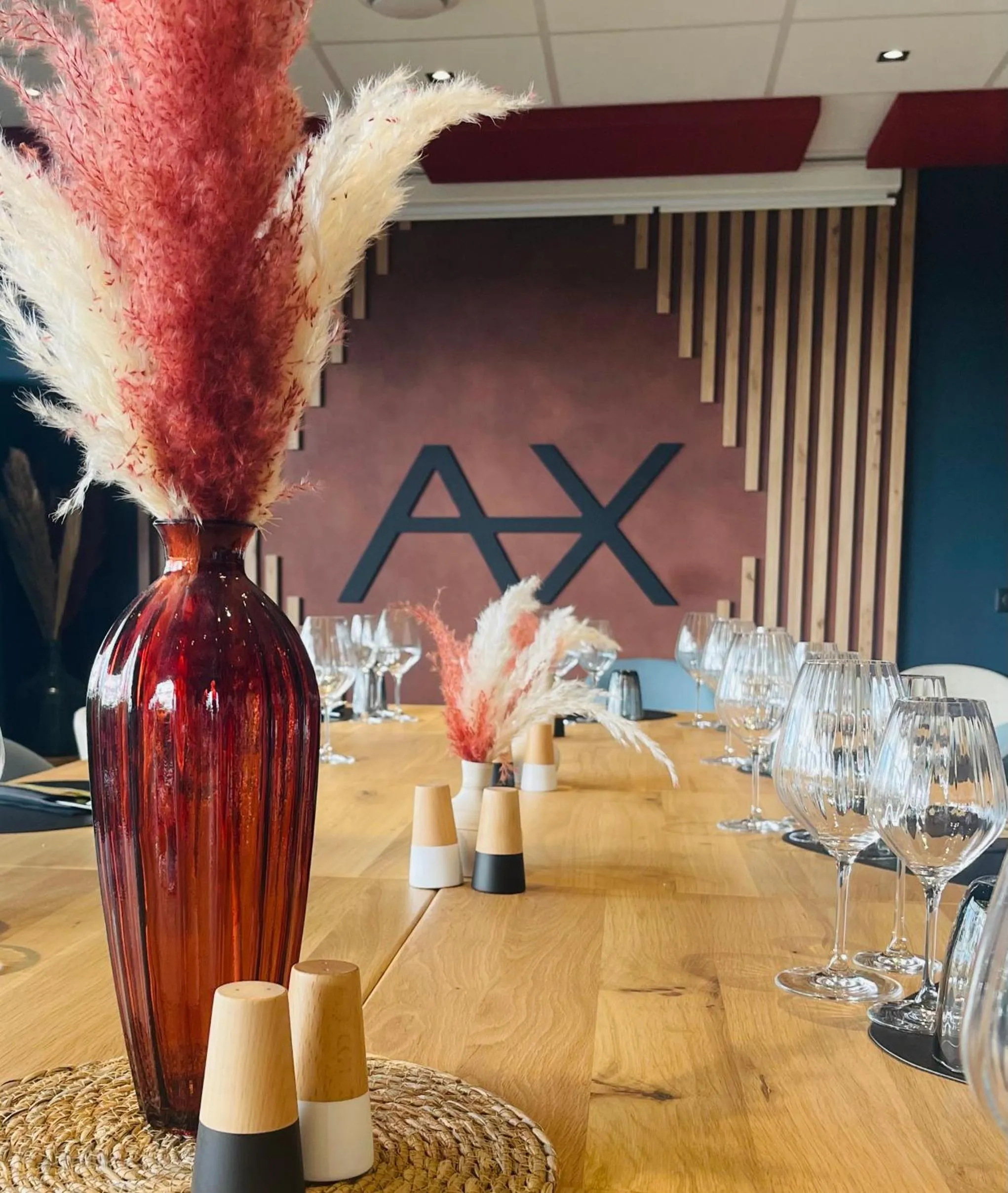 Restaurant/places to eat in The Originals City, Ax Hotel, La Châtaigneraie