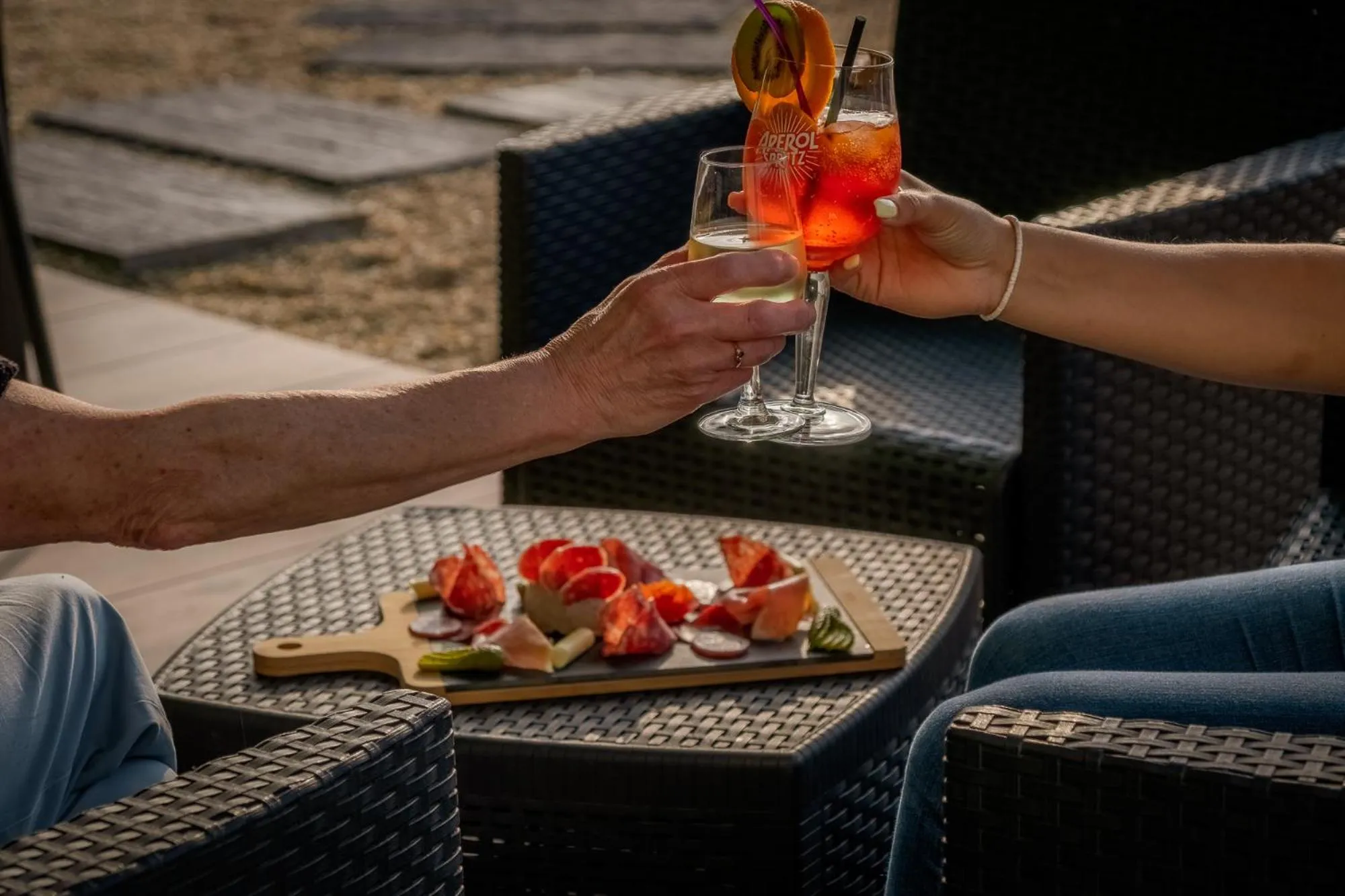 Food and drinks in The Originals City, Ax Hotel, La Châtaigneraie