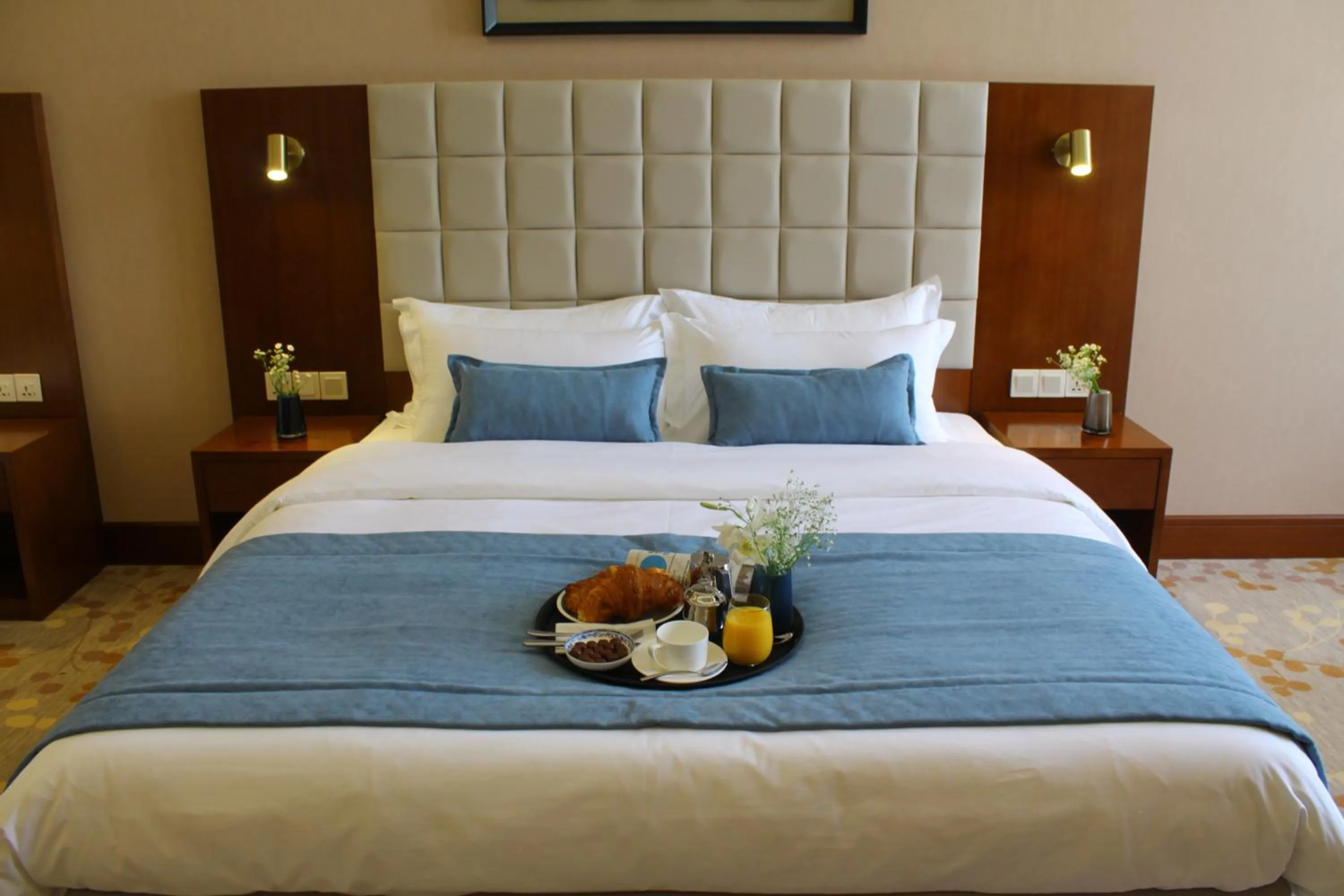 Bed in Horizont Hotel Tbilisi