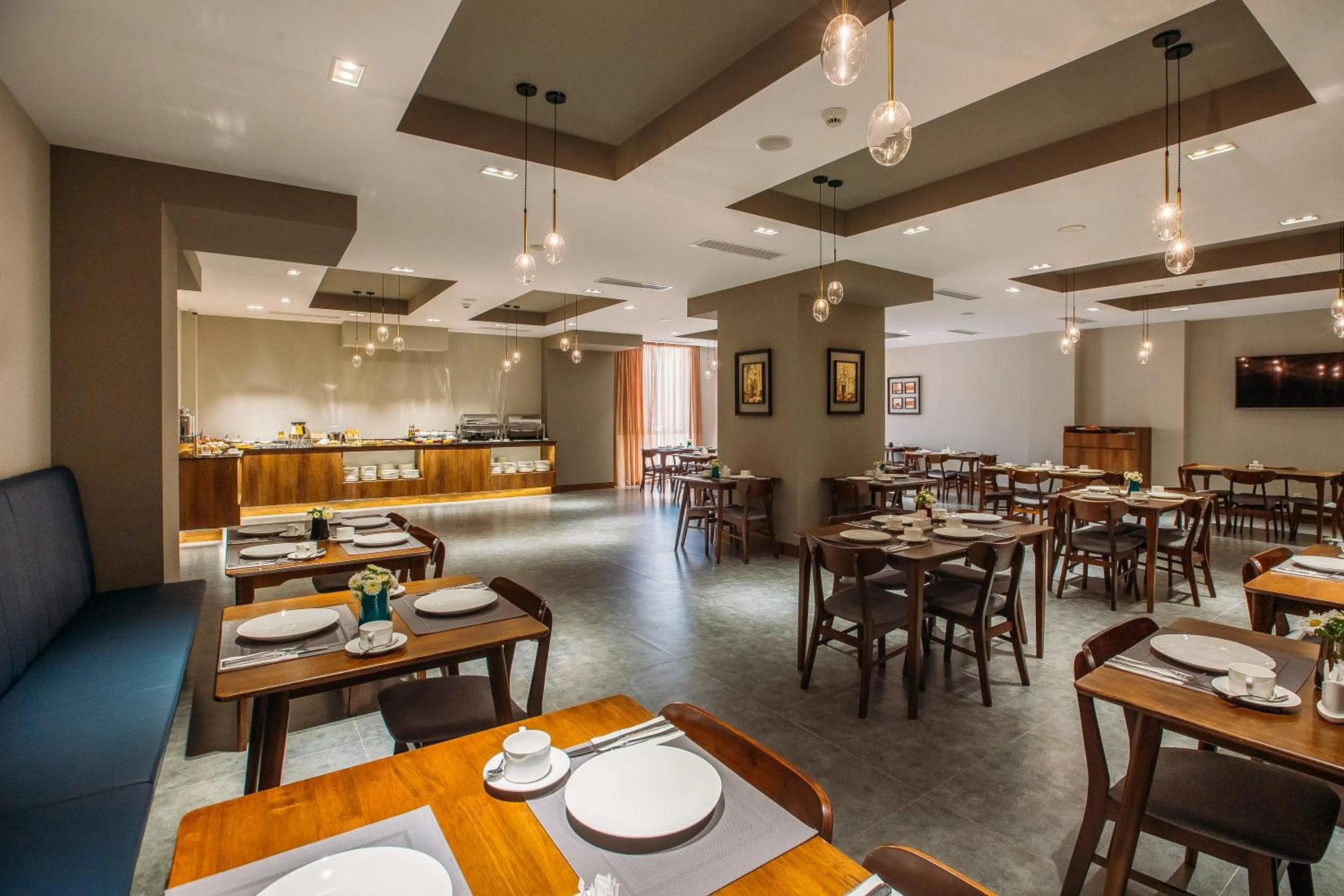 Restaurant/places to eat in Horizont Hotel Tbilisi