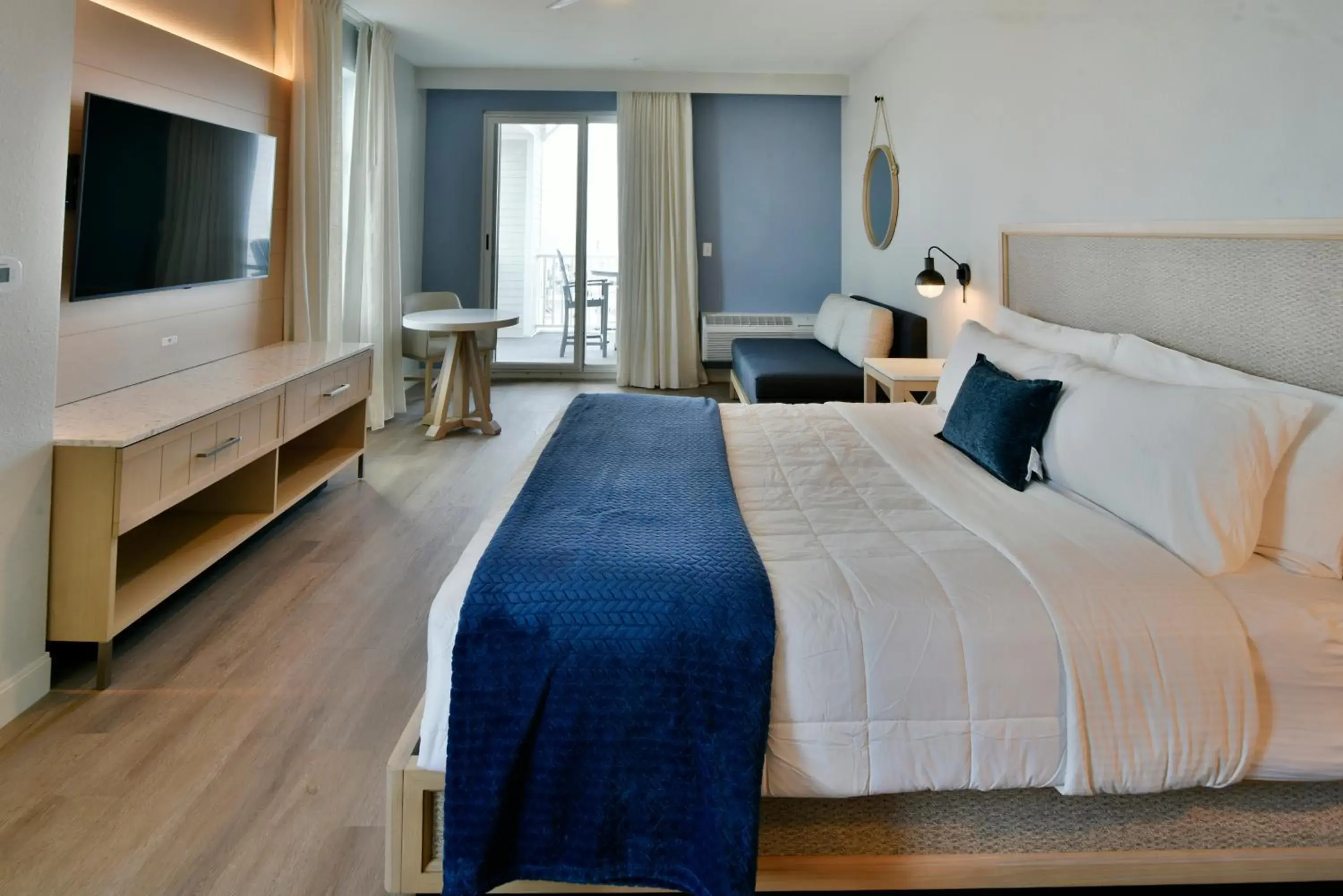 Photo of the whole room, Bed in Rod 'N' Reel Resort Photo of the whole room, Bed in Rod 'N' Reel Resort