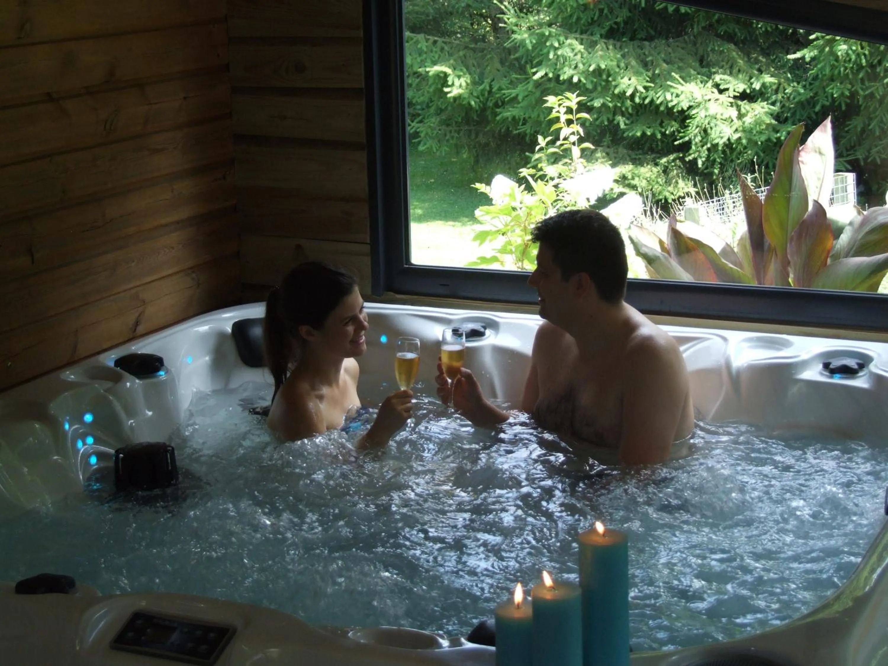 Hot Tub in Le Clos du Clocher