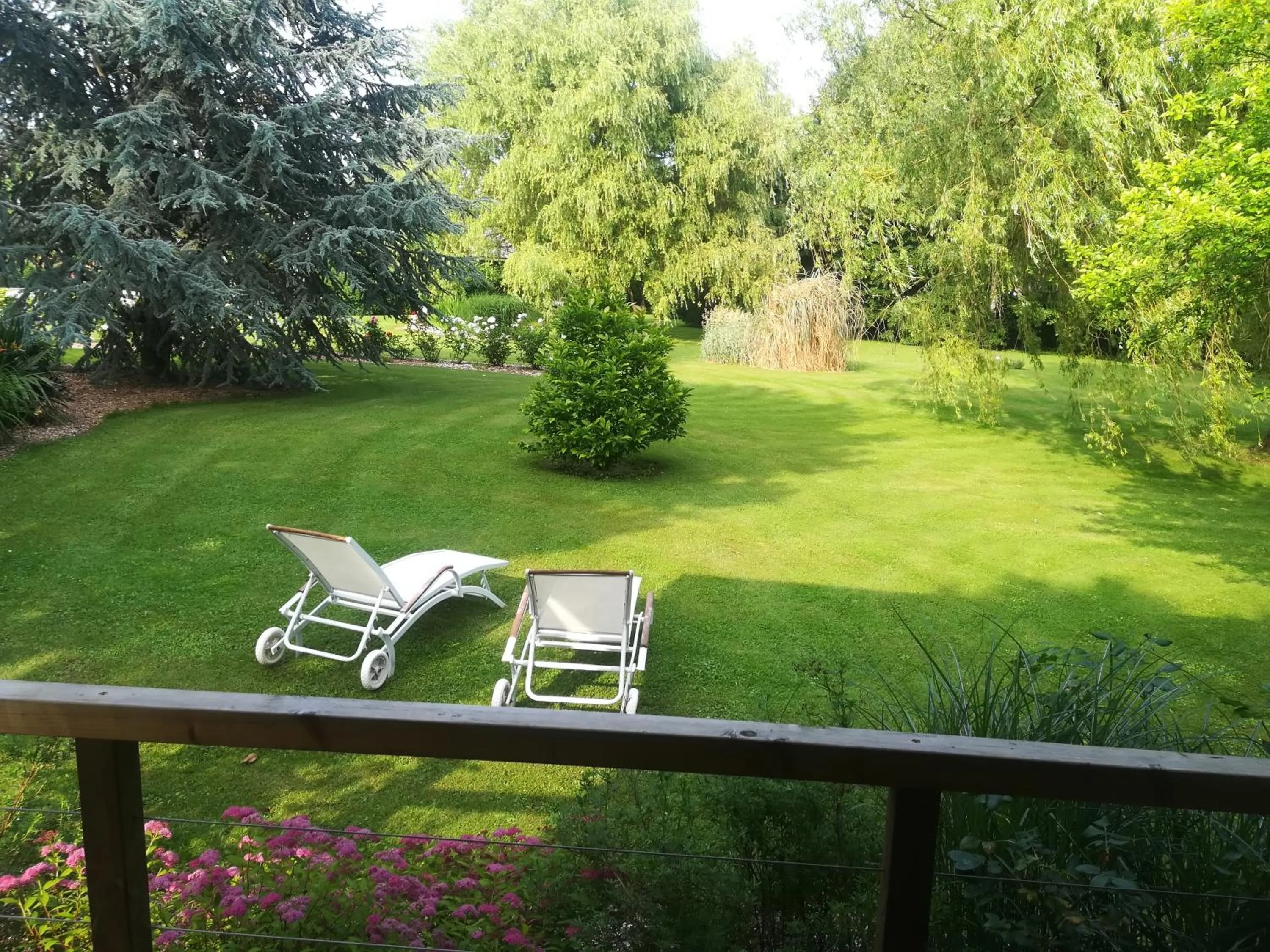 Garden view in Le Clos du Clocher