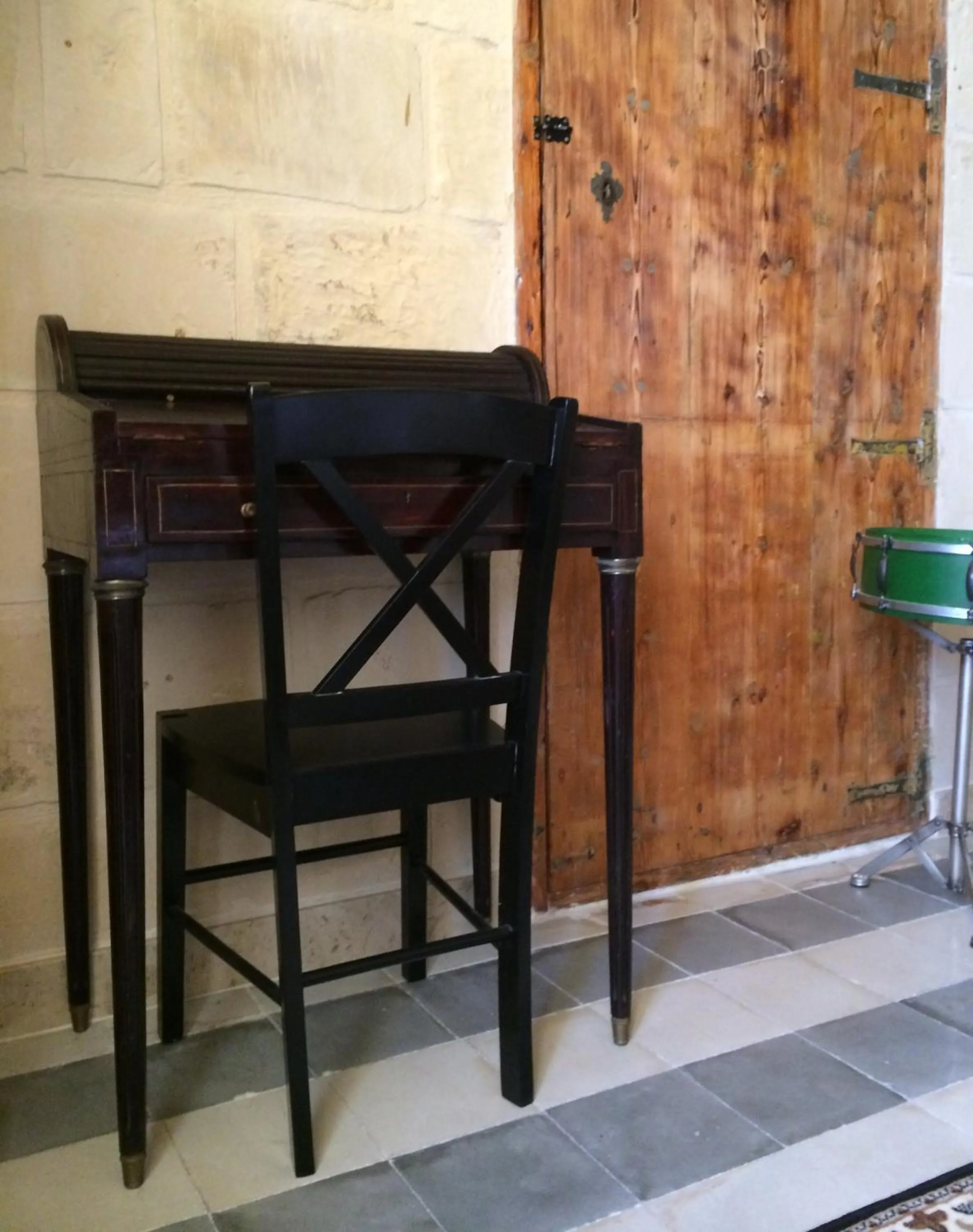 Seating area in Luciano Al Porto Boutique