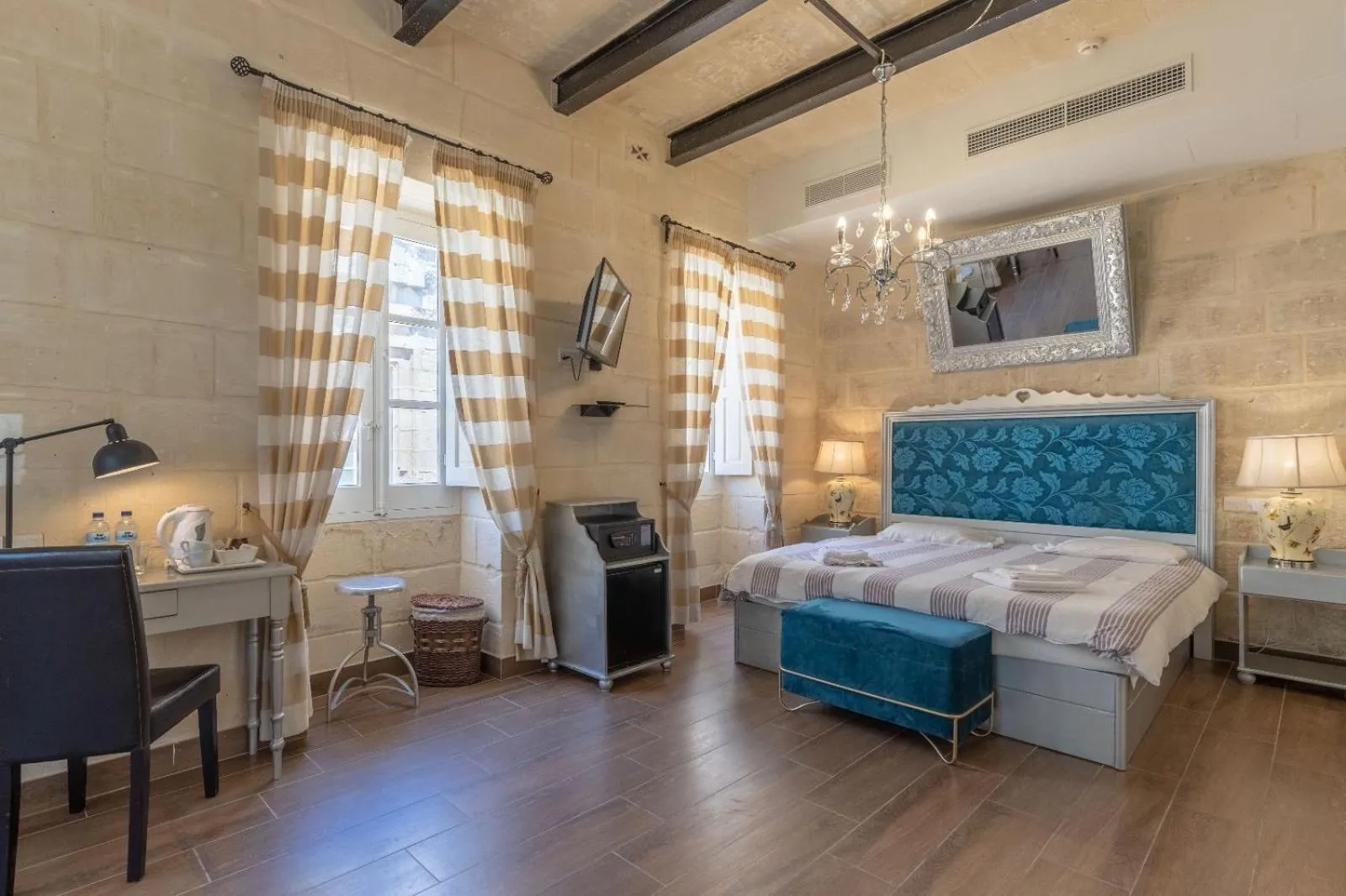 Bedroom, Bed in Luciano Al Porto Boutique