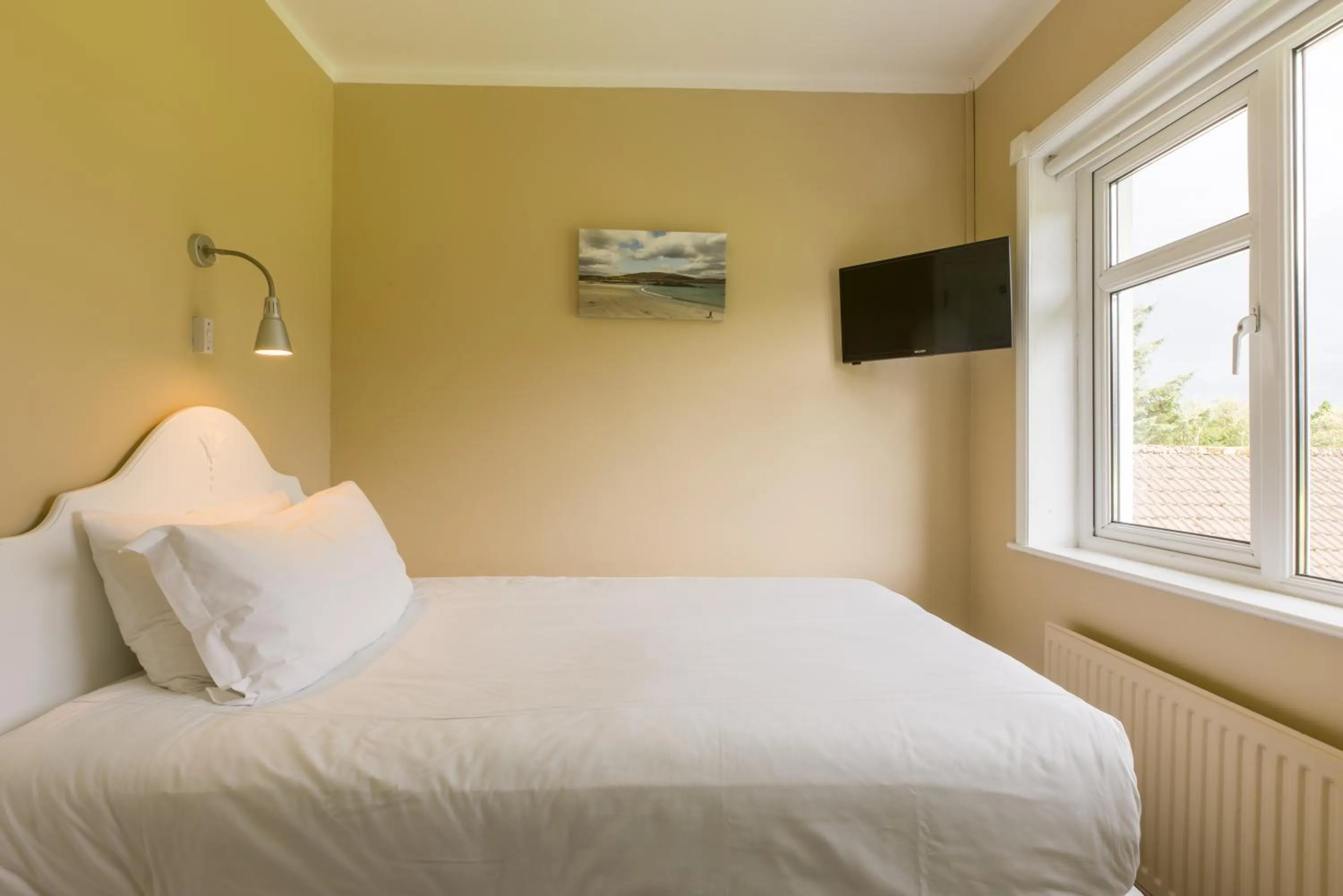 Bed in Lios Na Manach ECO B&B