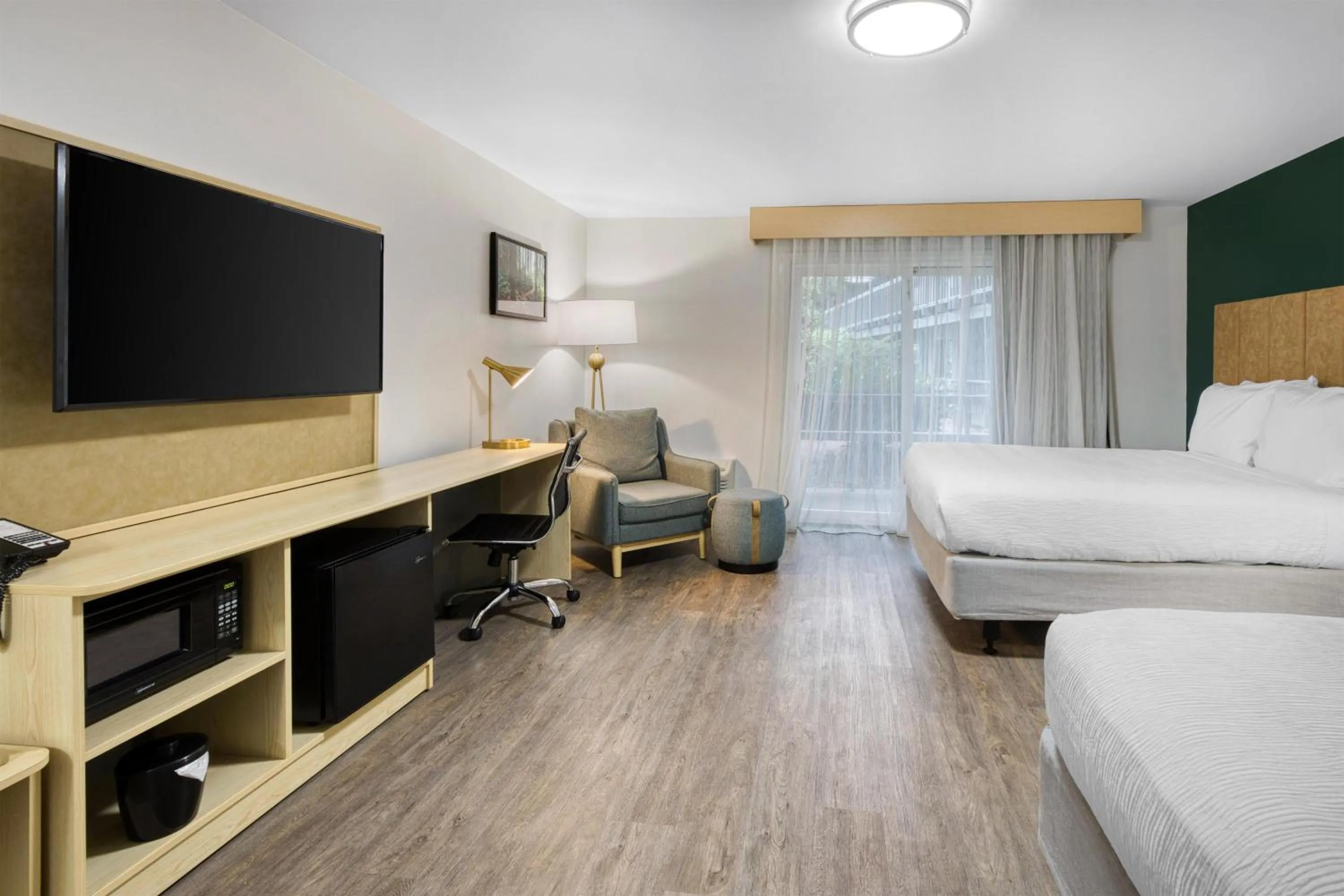 Bedroom in Best Western Portland West Beaverton