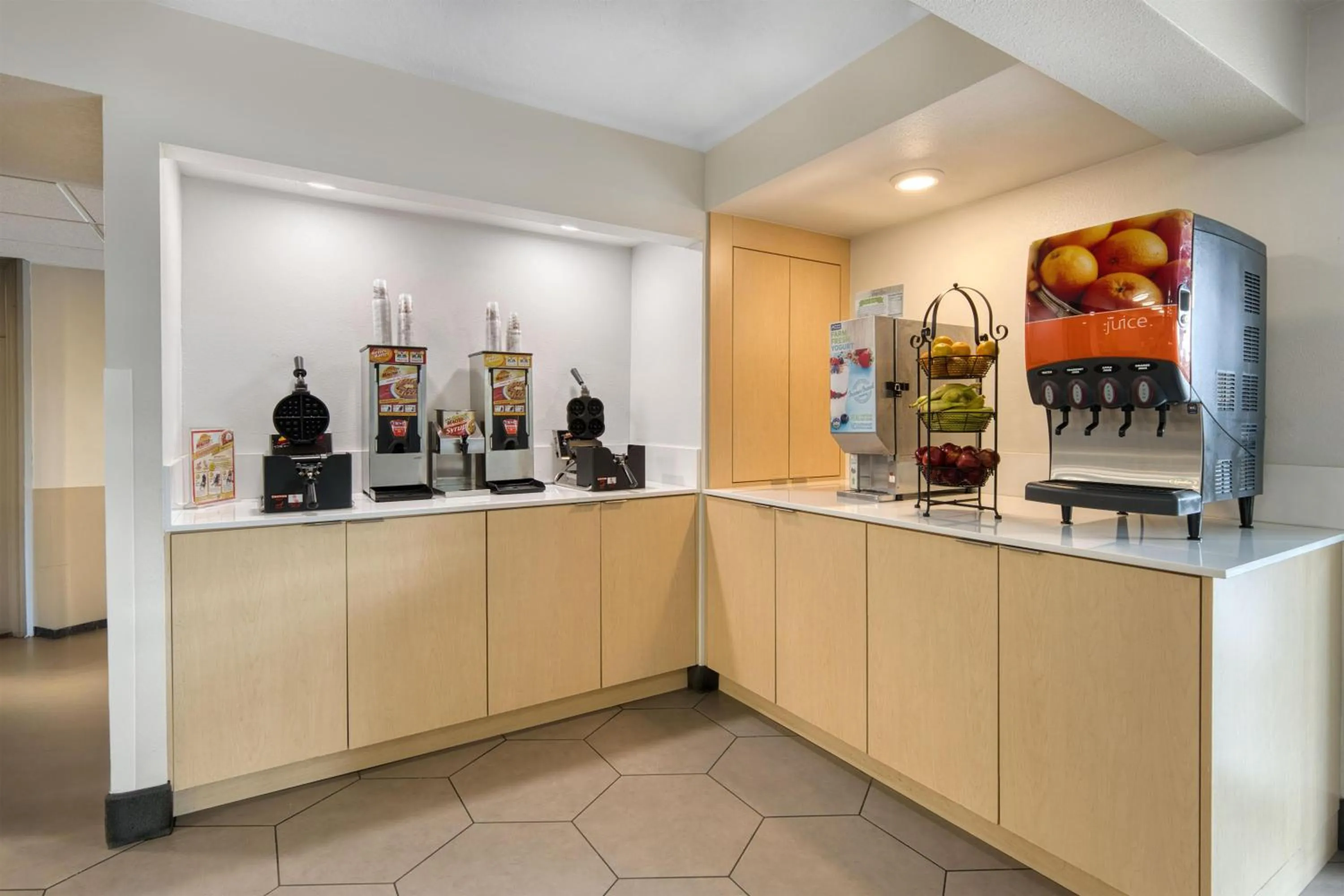 Breakfast in Best Western Portland West Beaverton