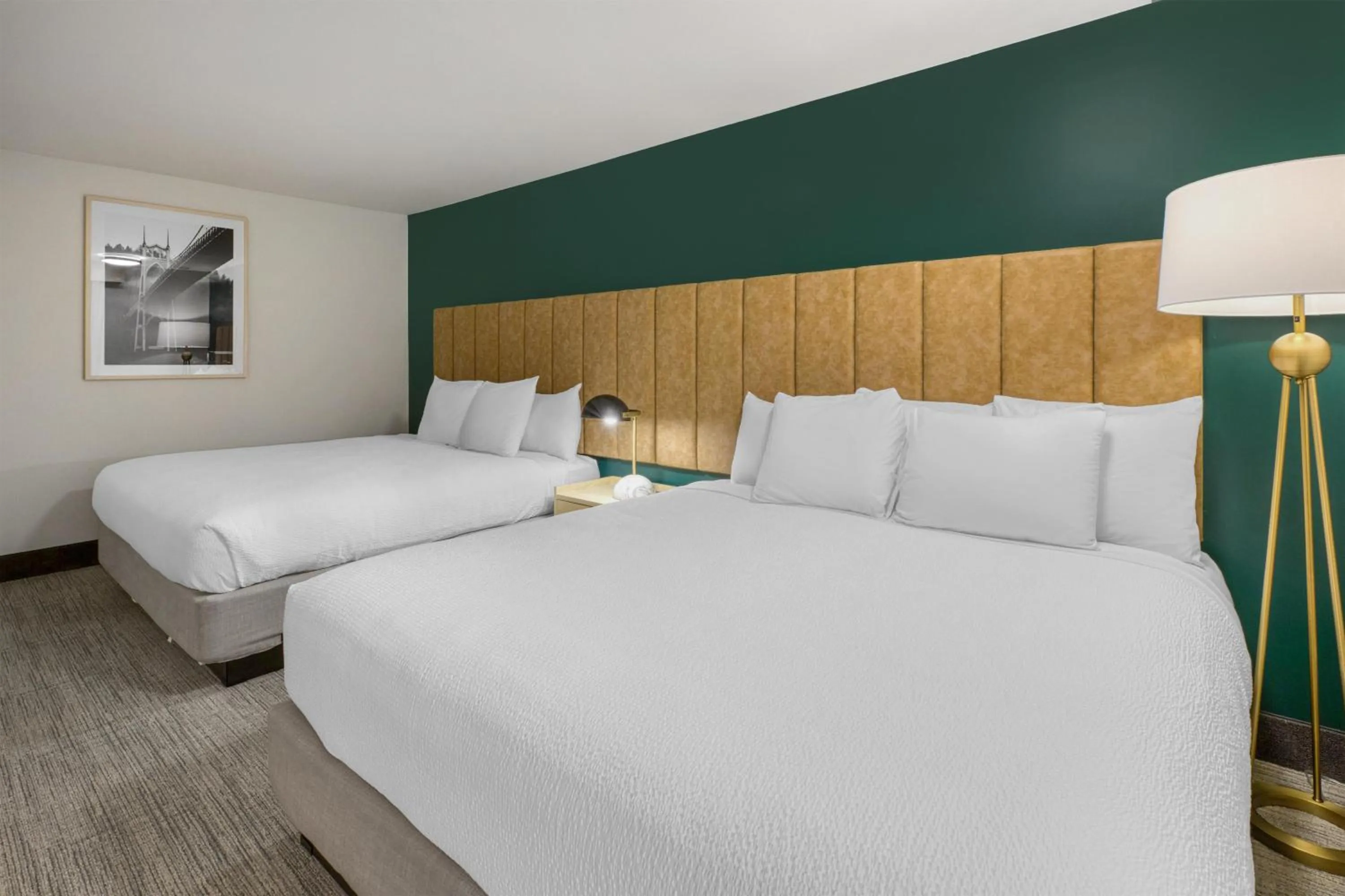 Bedroom, Bed in Best Western Portland West Beaverton