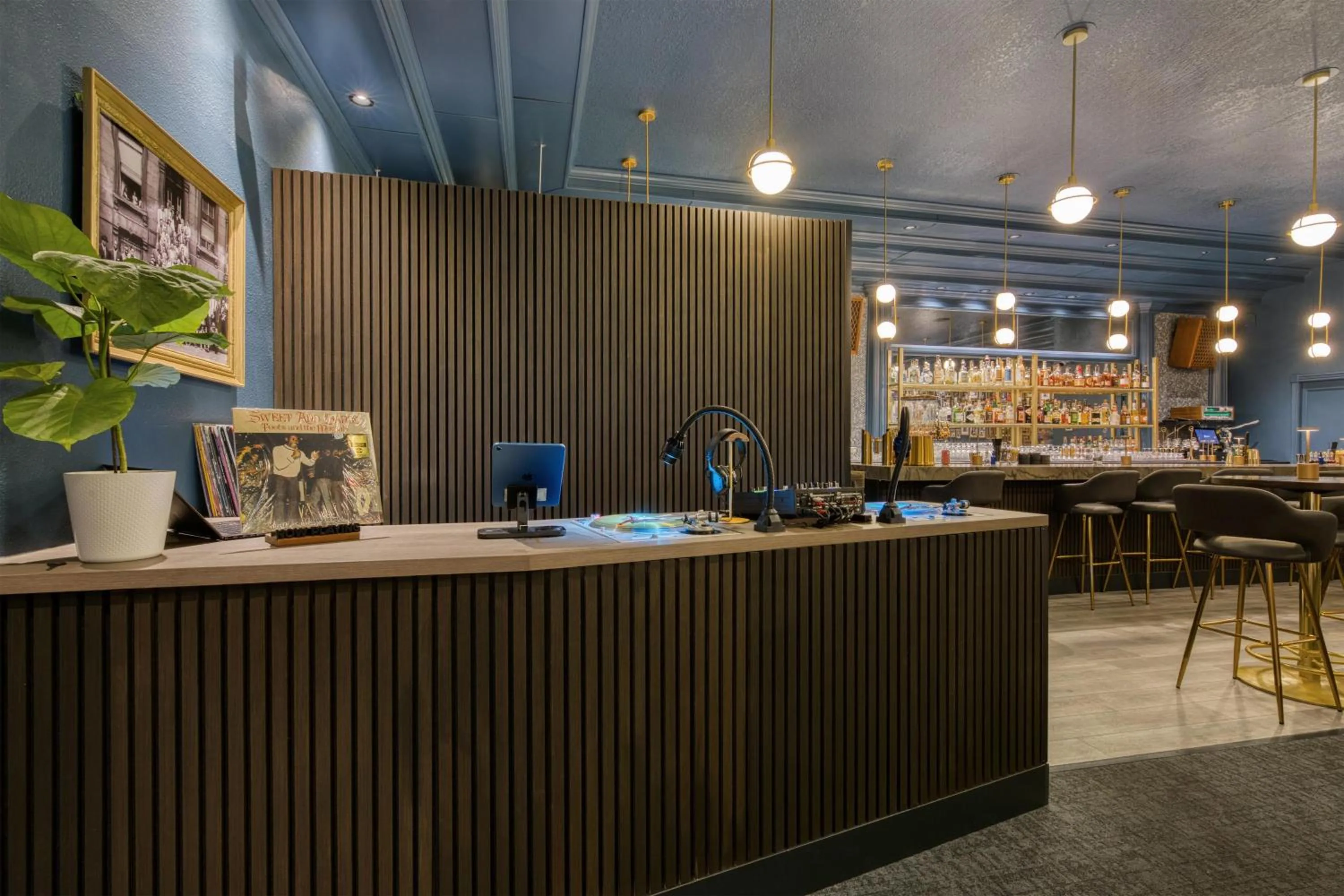 Lounge or bar in Best Western Portland West Beaverton