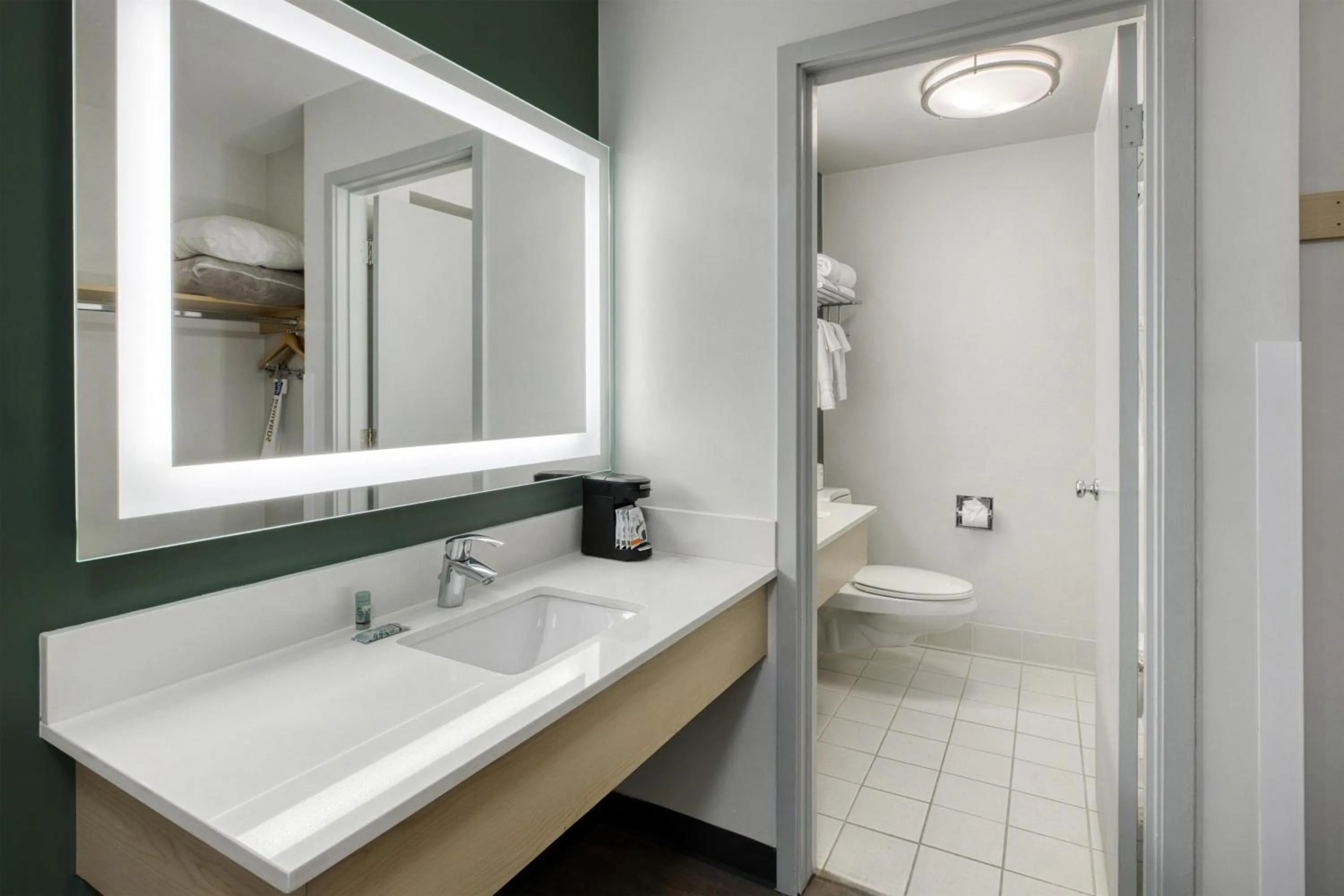 Bathroom in Best Western Portland West Beaverton