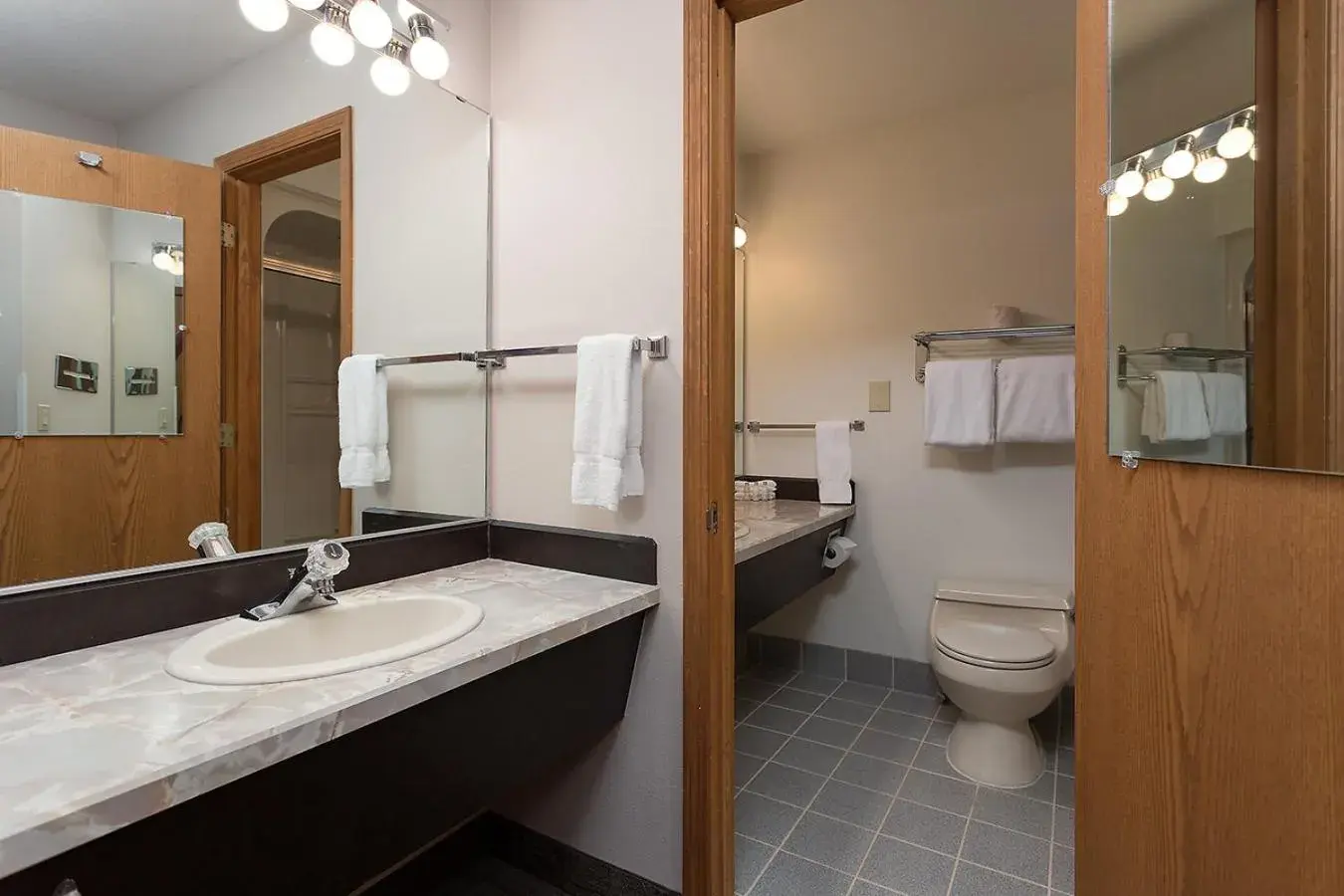 Shower, Bathroom in Shilo Inn Suites Hotel - Bend
