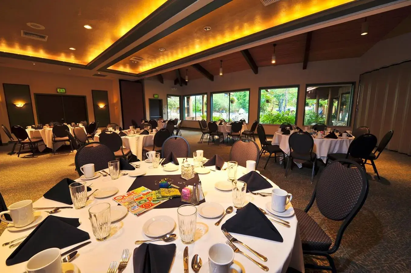 Banquet/Function facilities, Restaurant/Places to Eat in Shilo Inn Suites Hotel - Bend