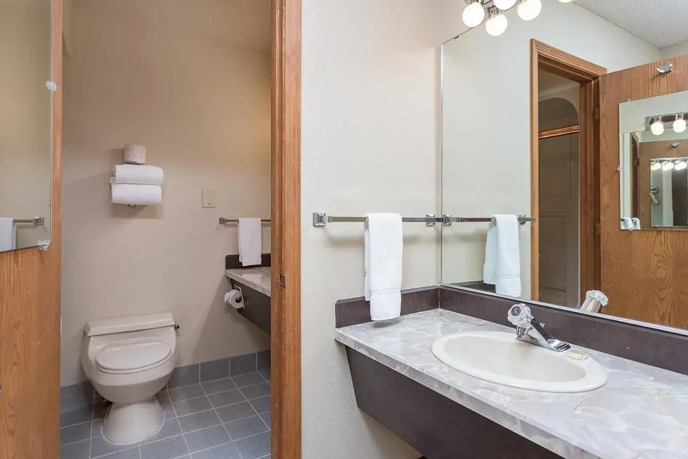 Shower, Bathroom in Shilo Inn Suites Hotel - Bend