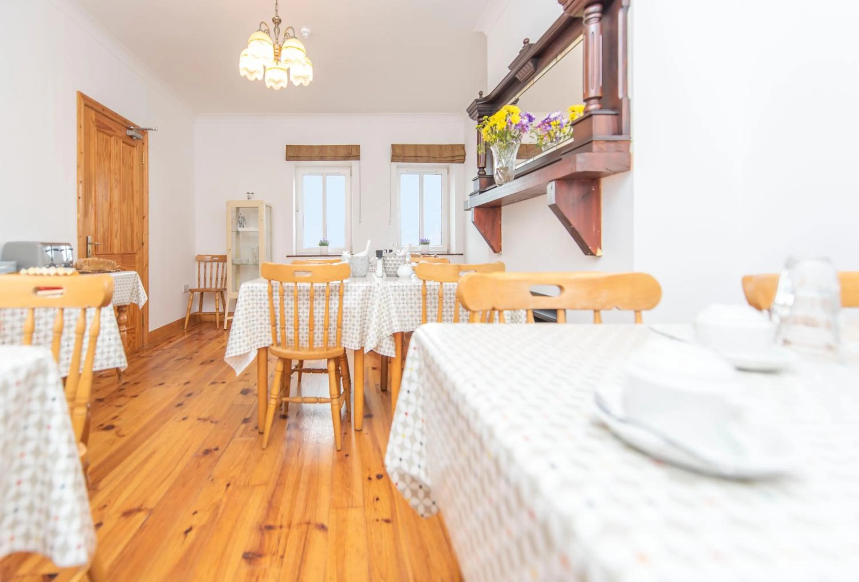 Seating area in Dingle Marina Lodge