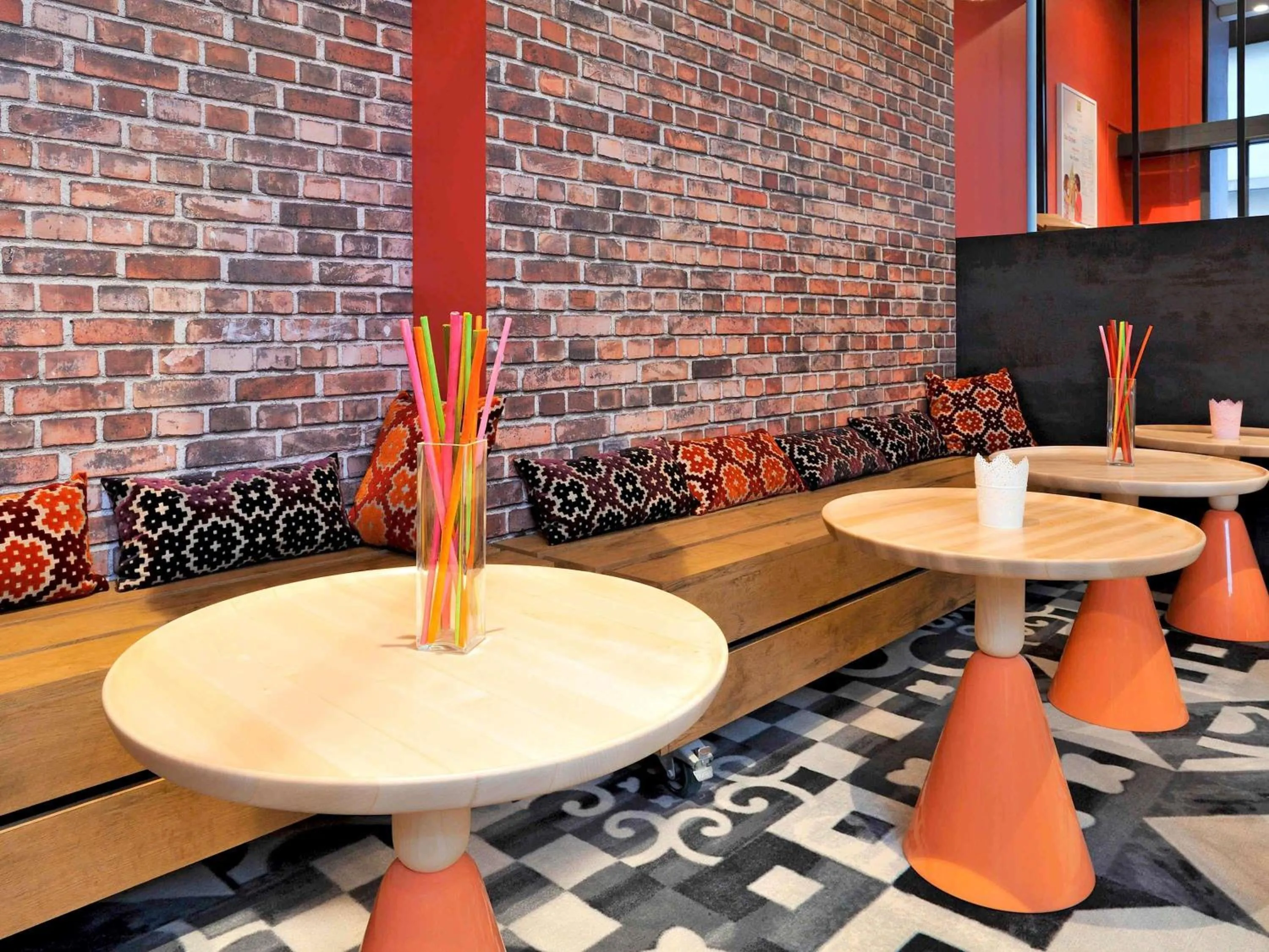 Lounge or bar in ibis Styles Lille Centre Grand Place